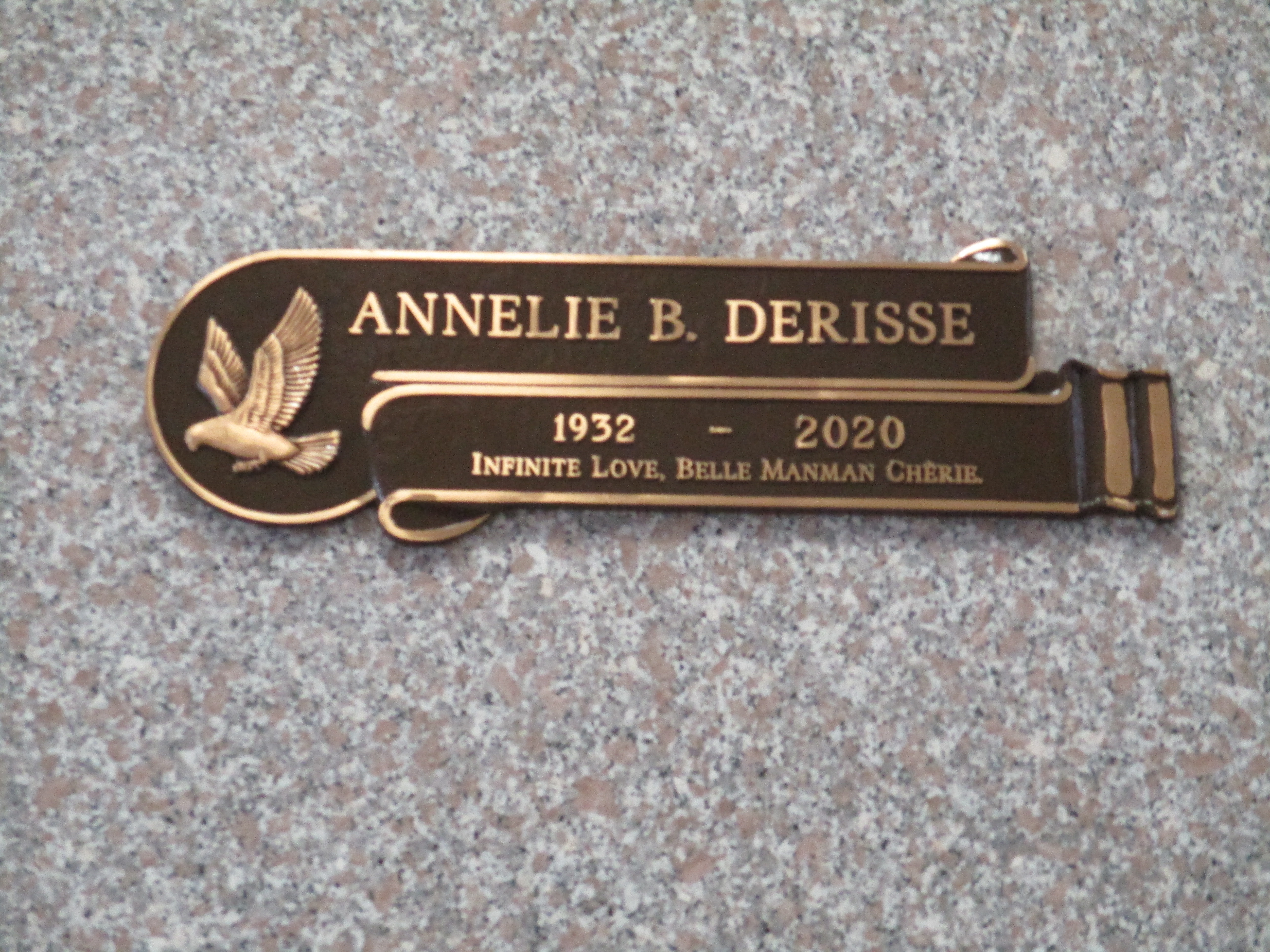 Annelie B Derisse