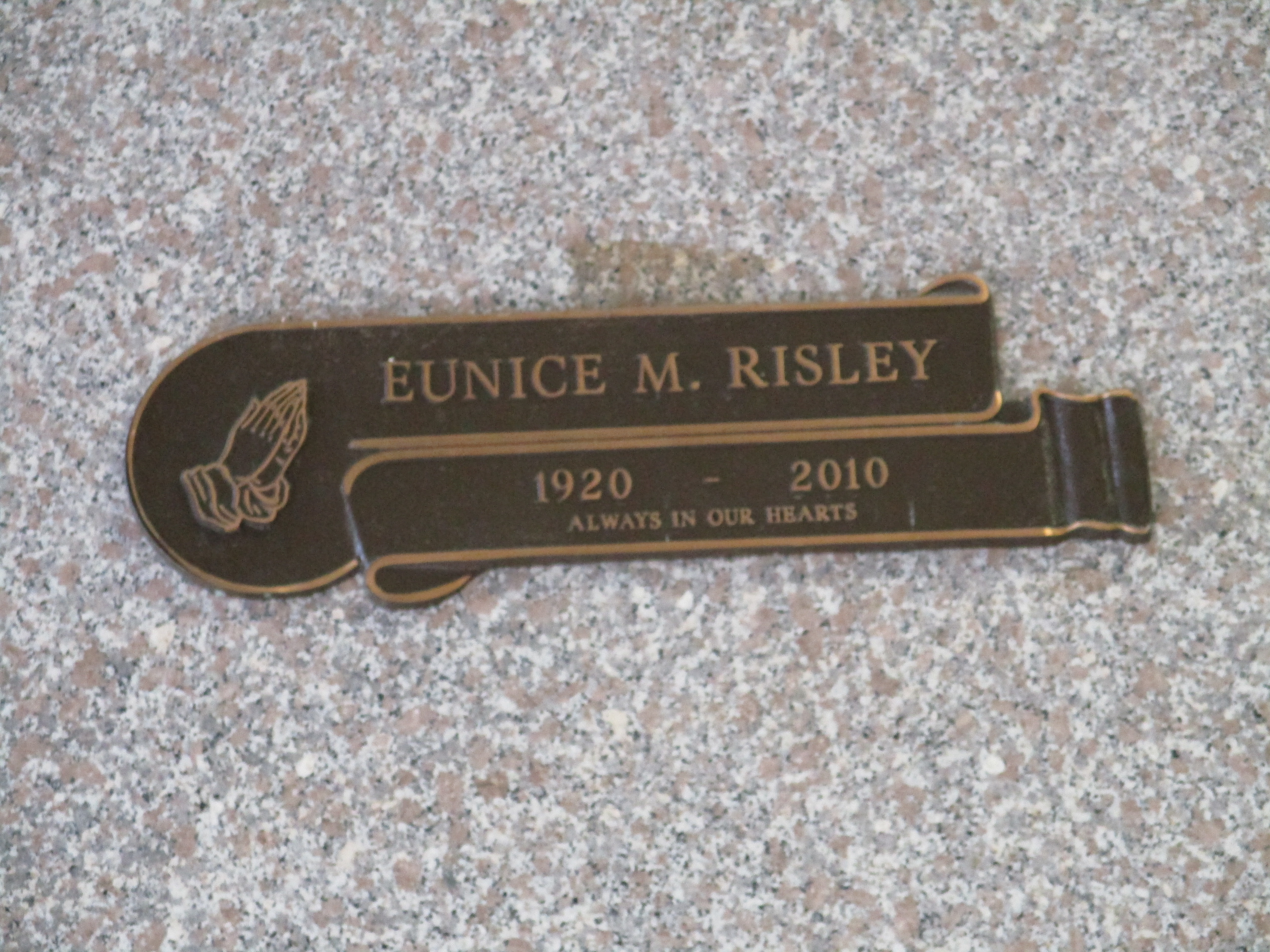 Eunice M Risley
