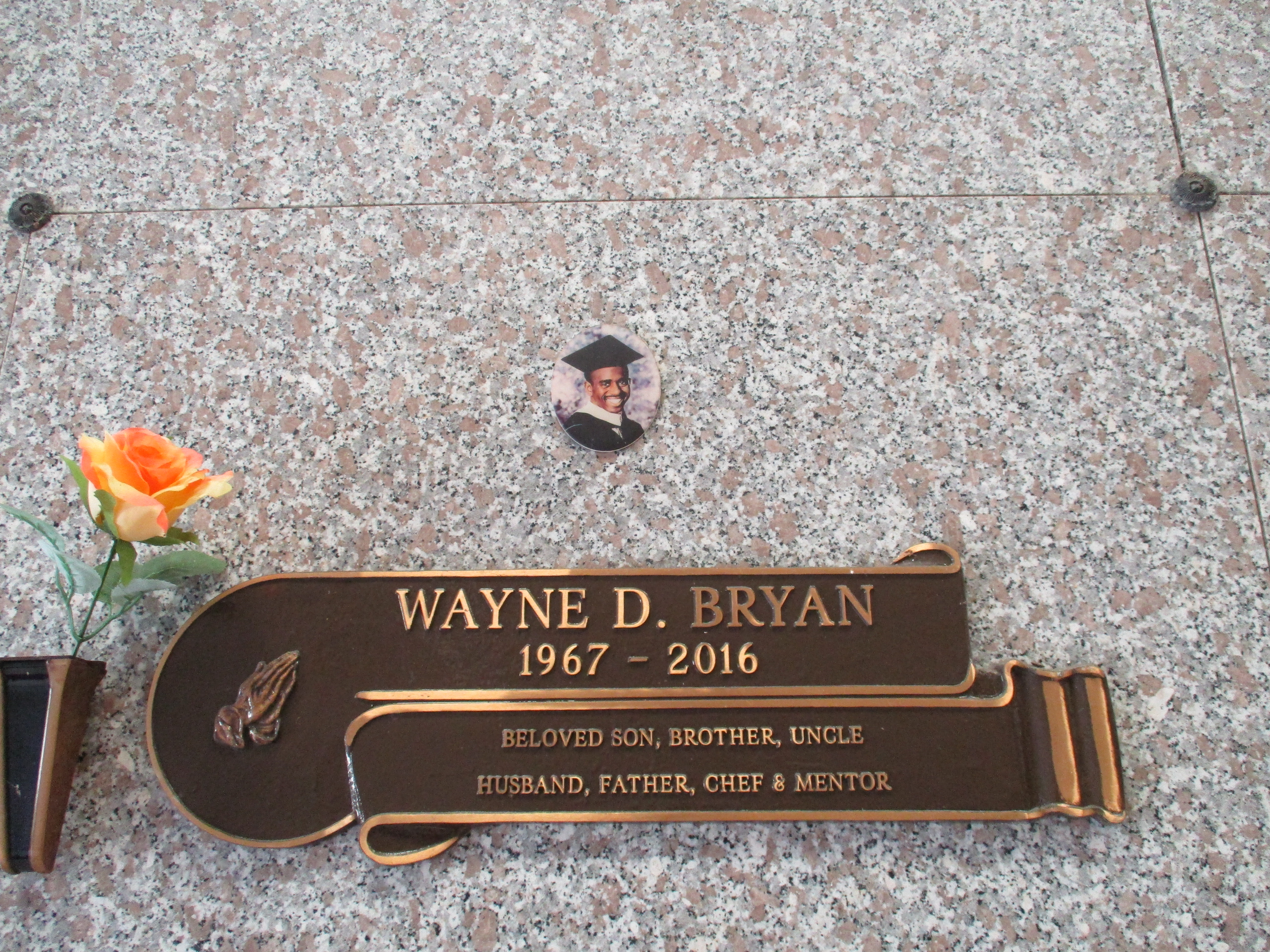 Wayne D Bryan
