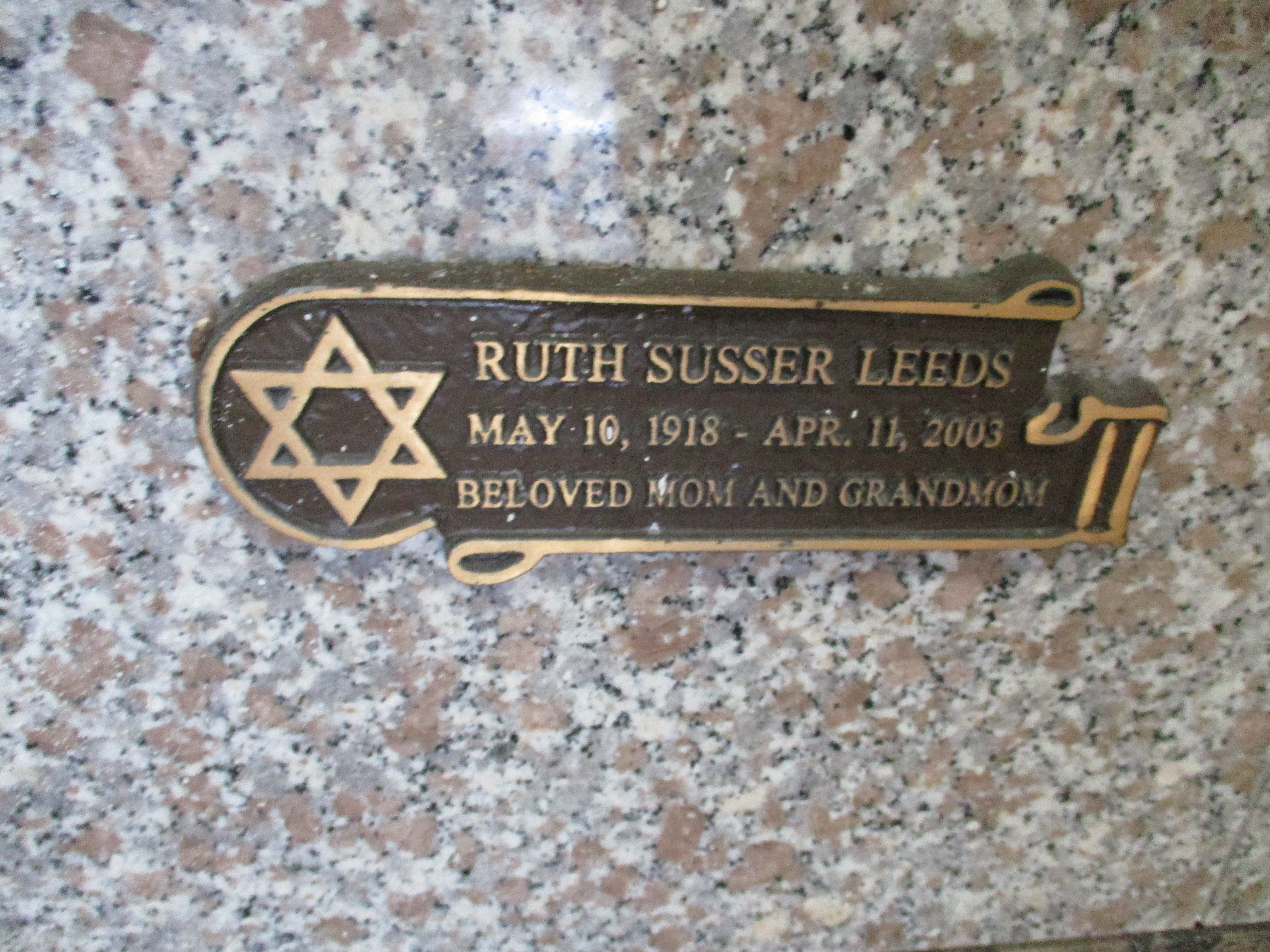 Ruth Susser Leeds