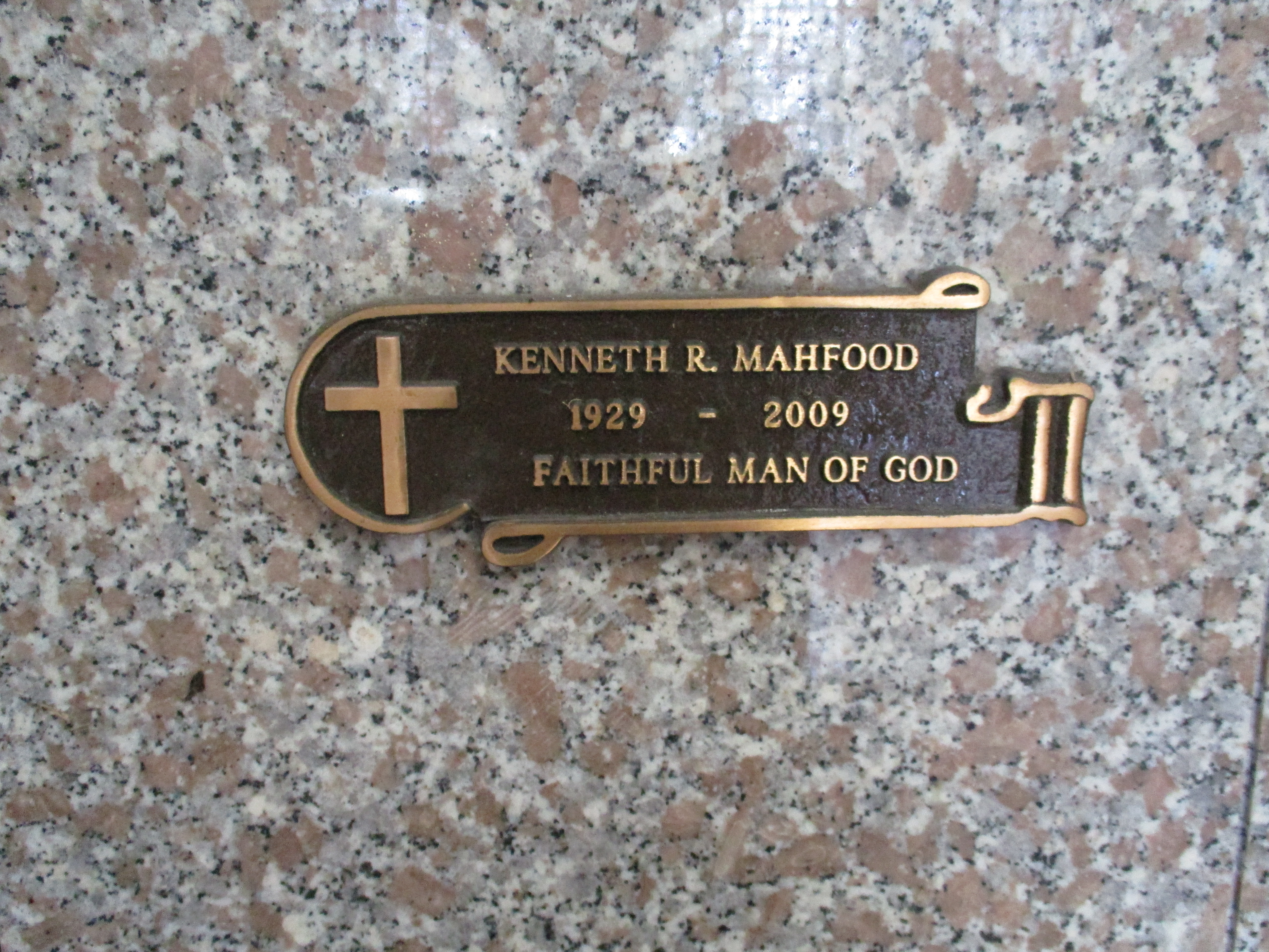 Kenneth R Mahfood