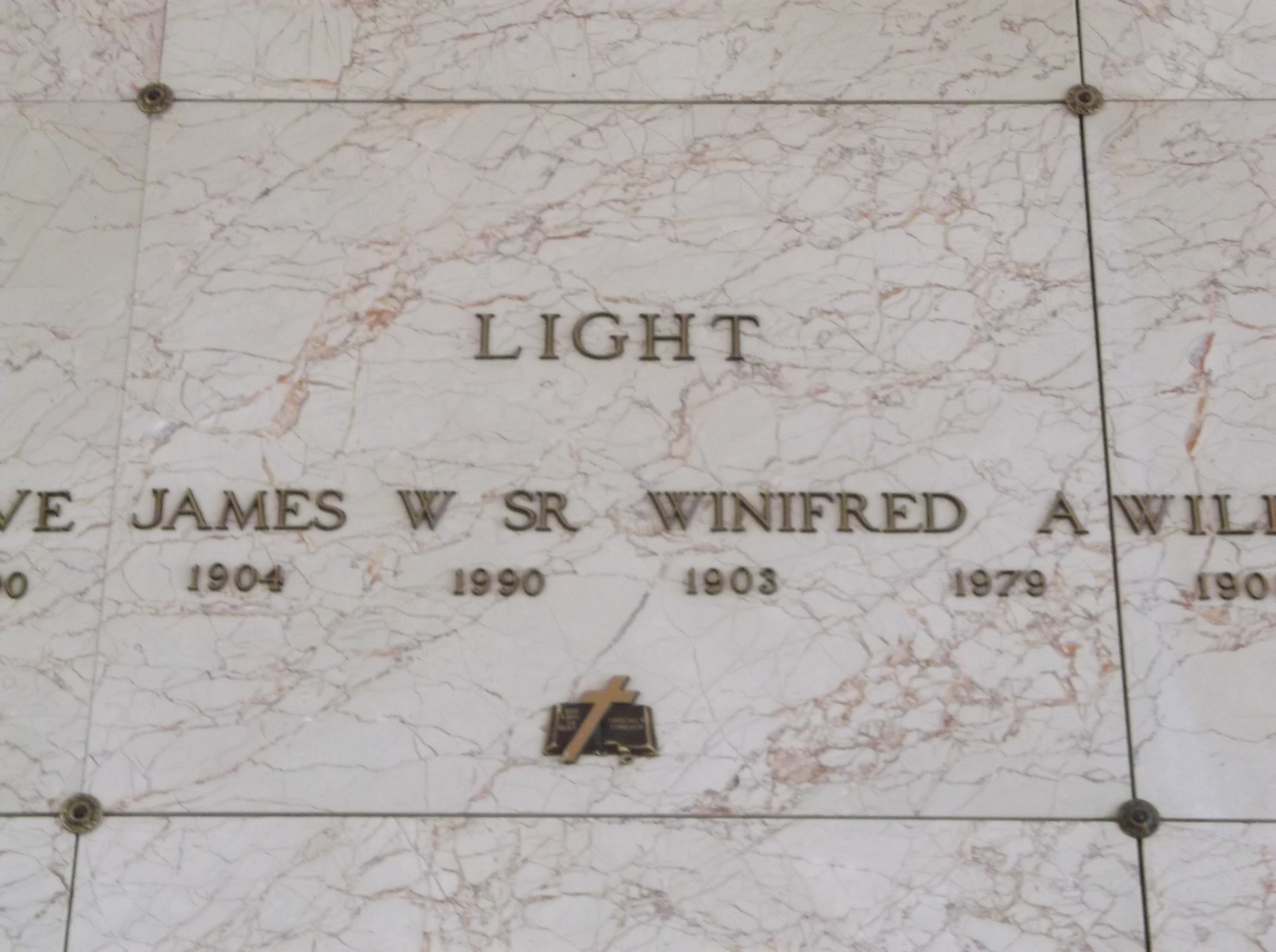 James W Light, Sr