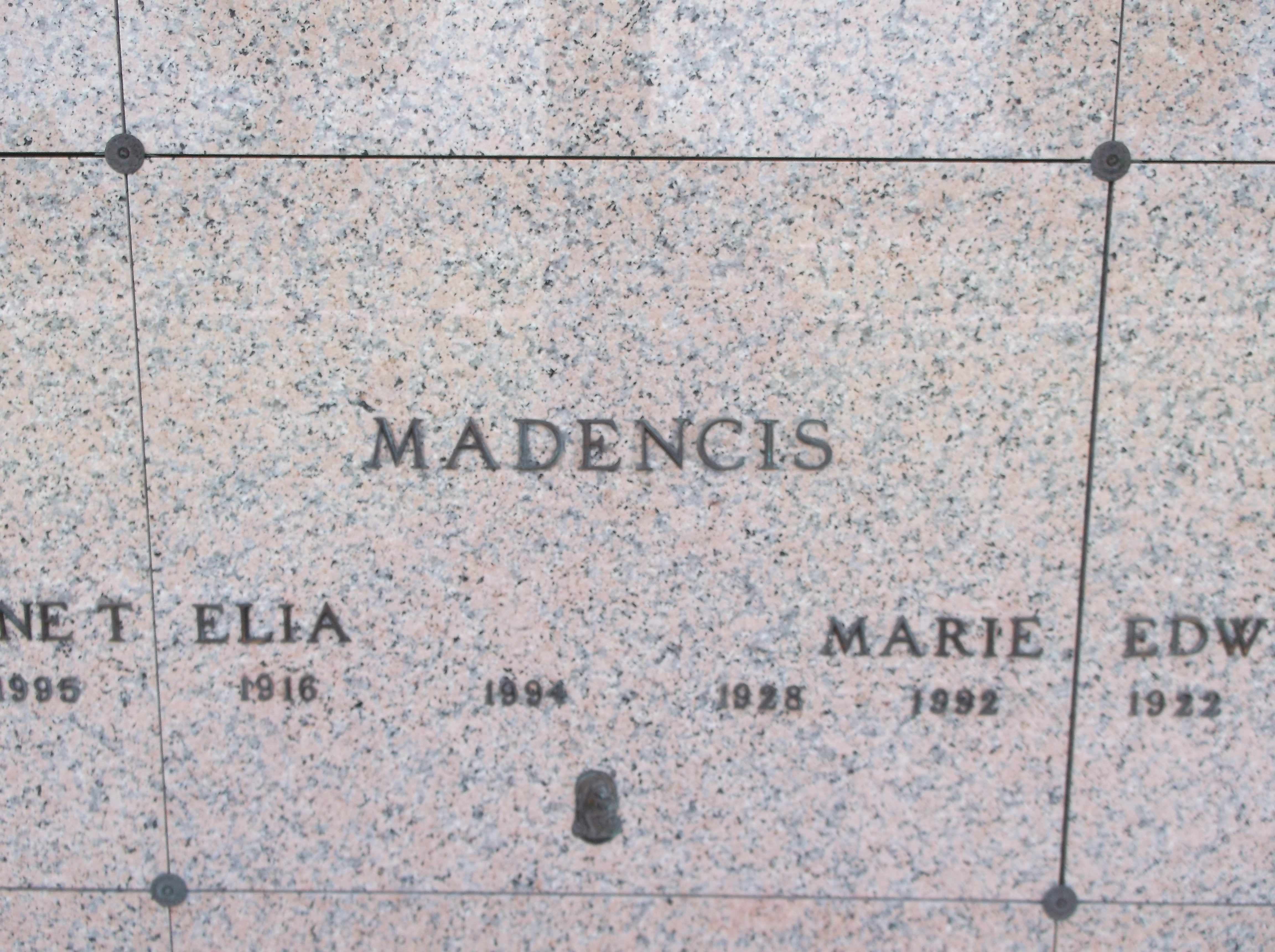 Elia Madencis