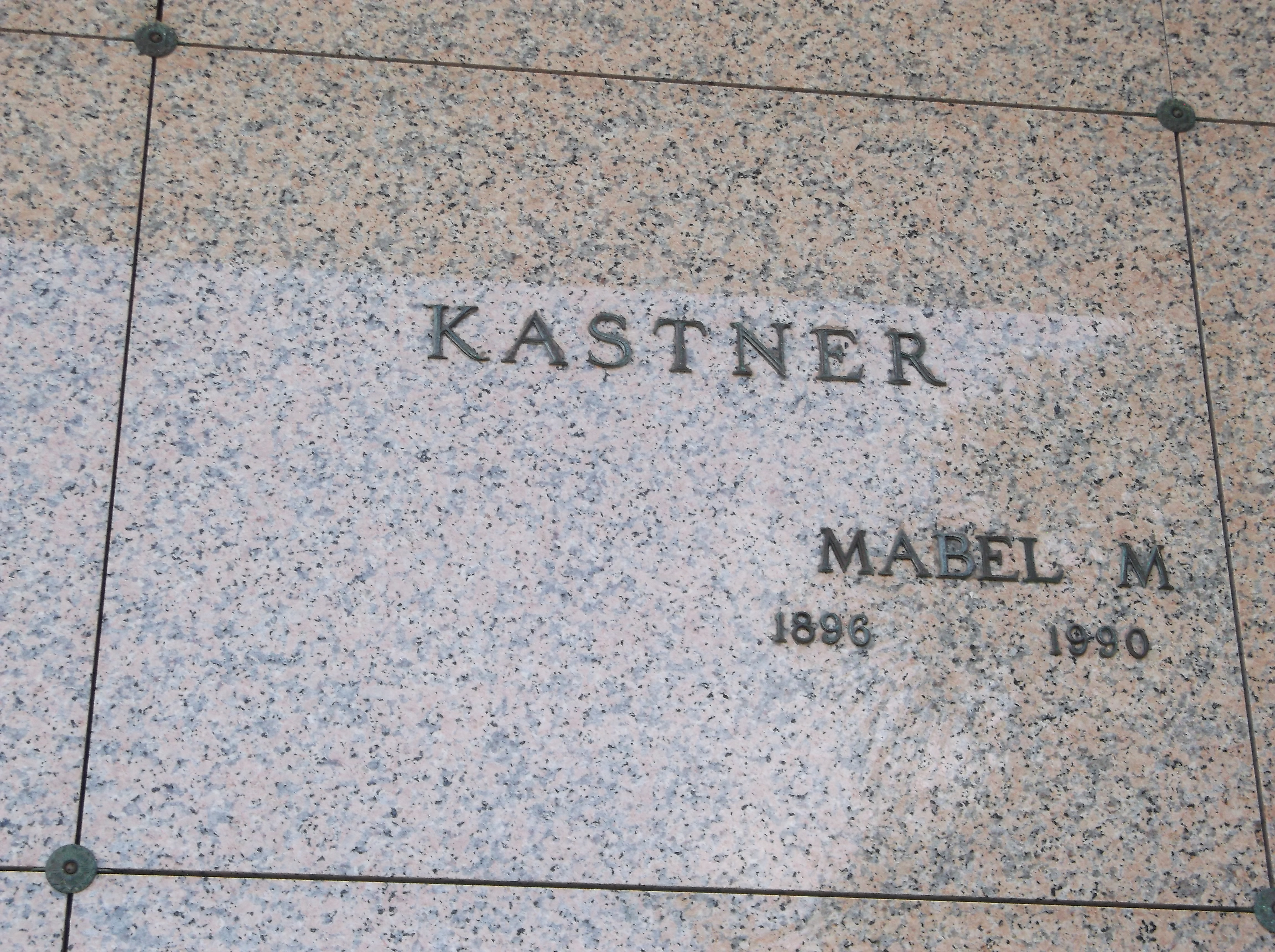 Mabel M Kastner