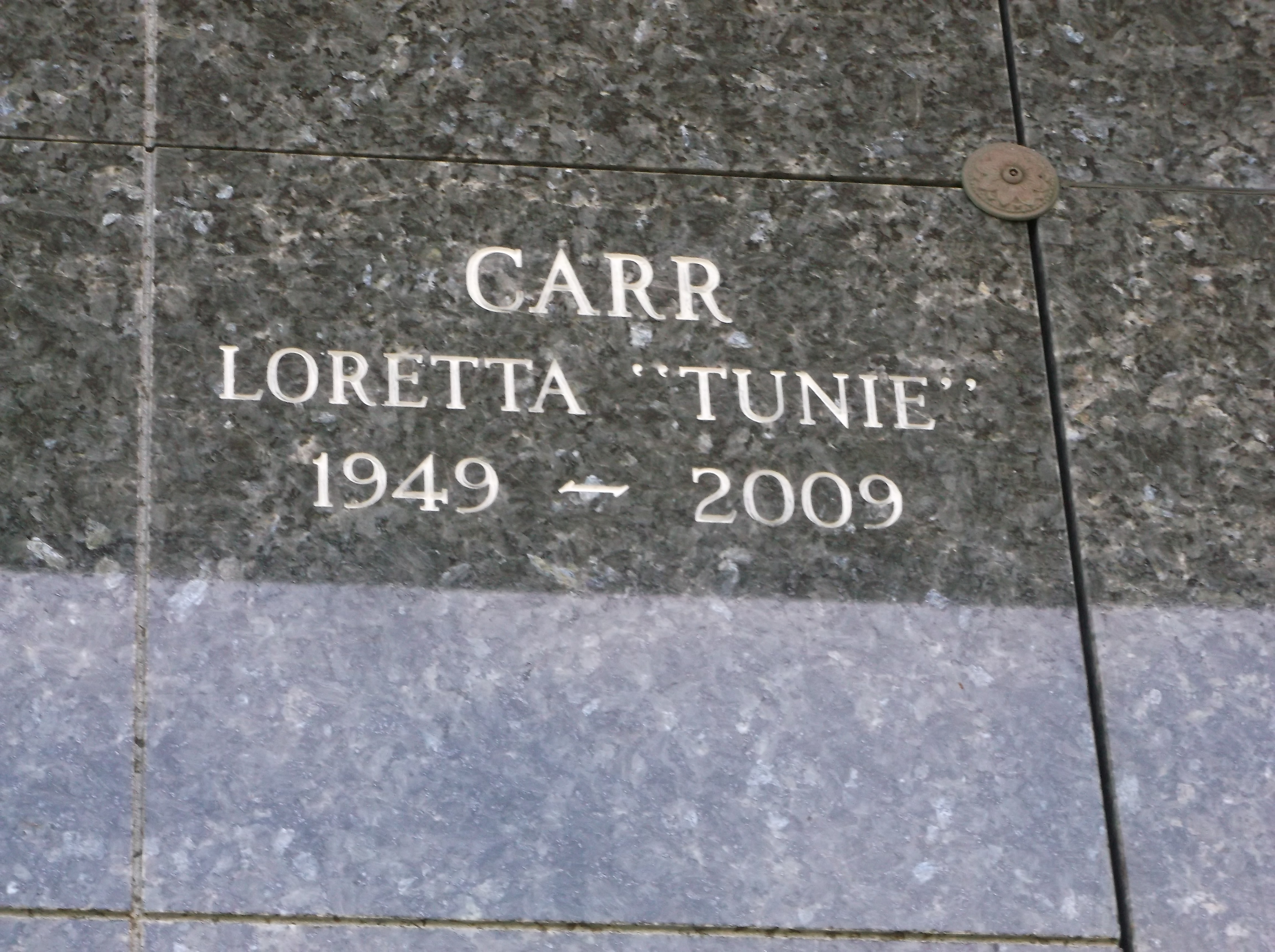 Loretta "Tunie" Carr