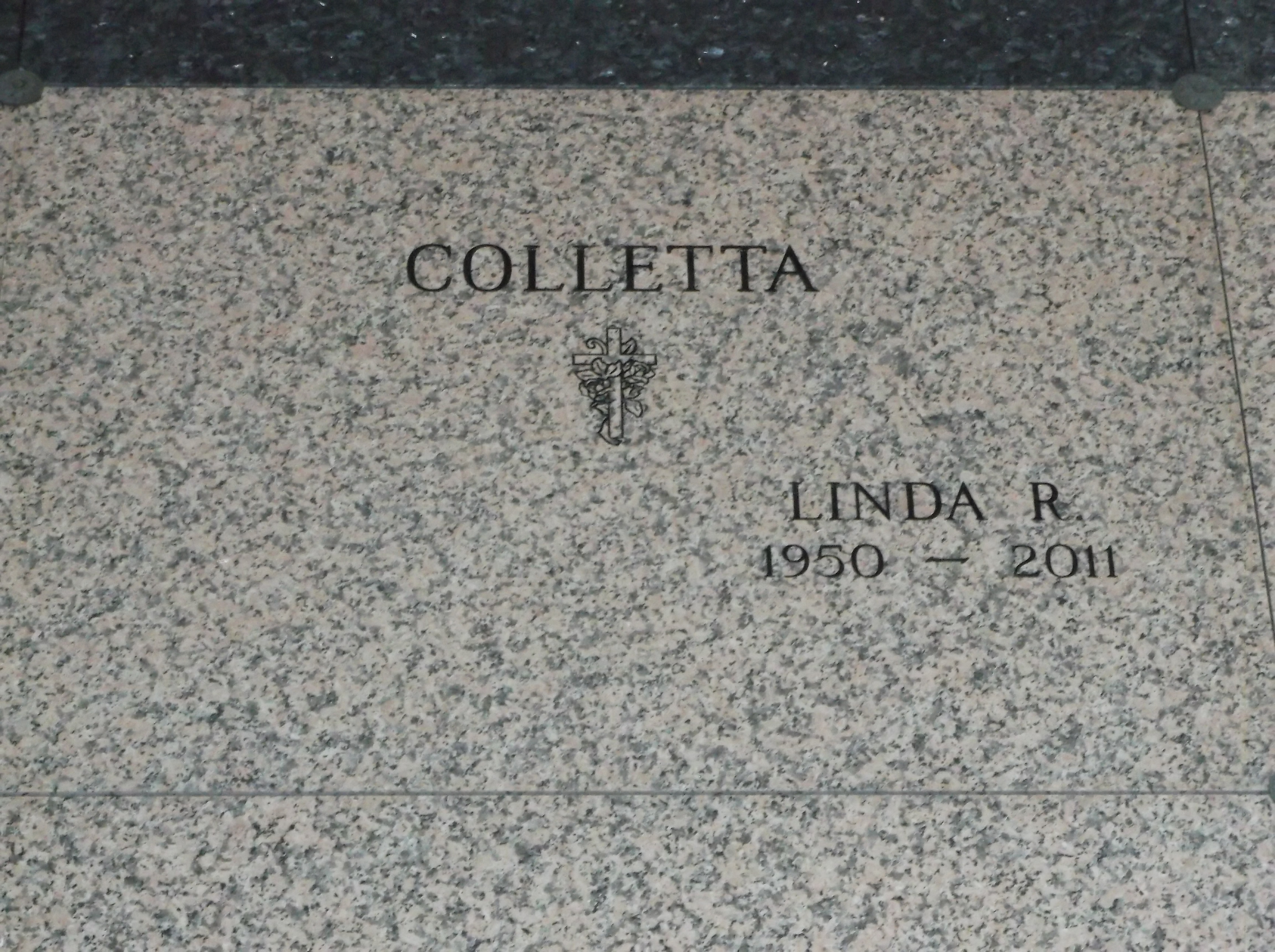 Linda R Colletta
