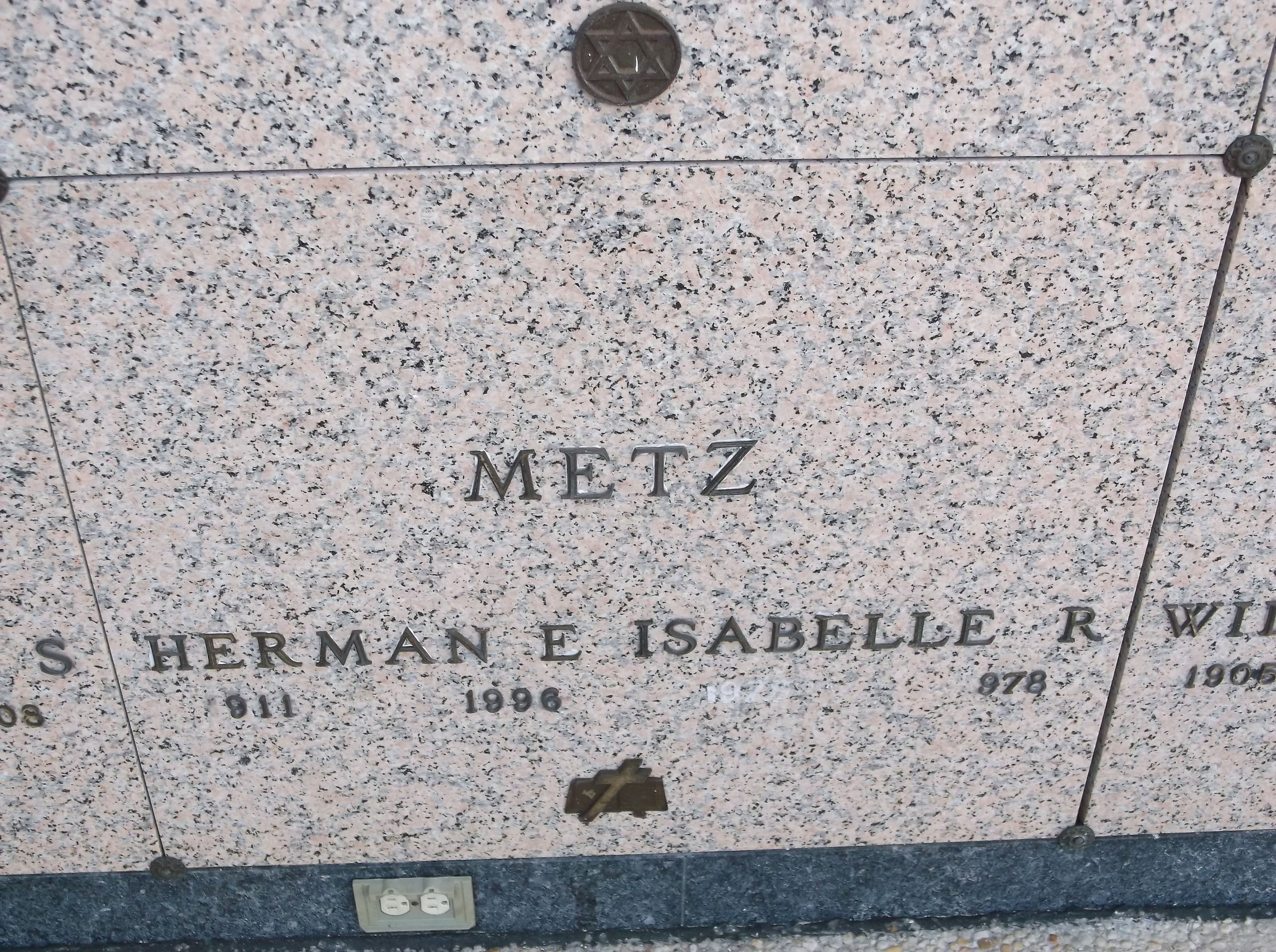 Herman E Metz