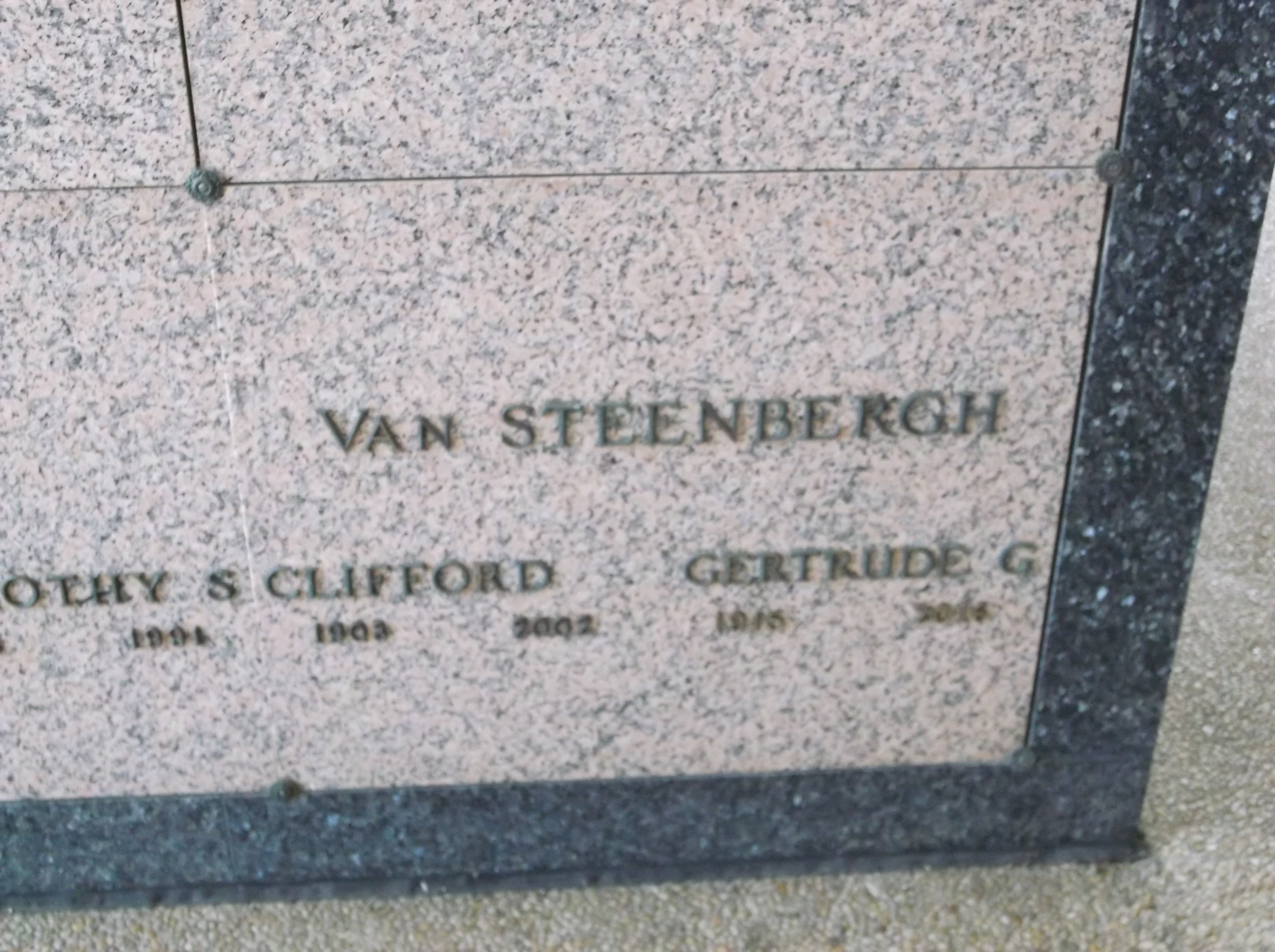 Clifford Van Steenbergh