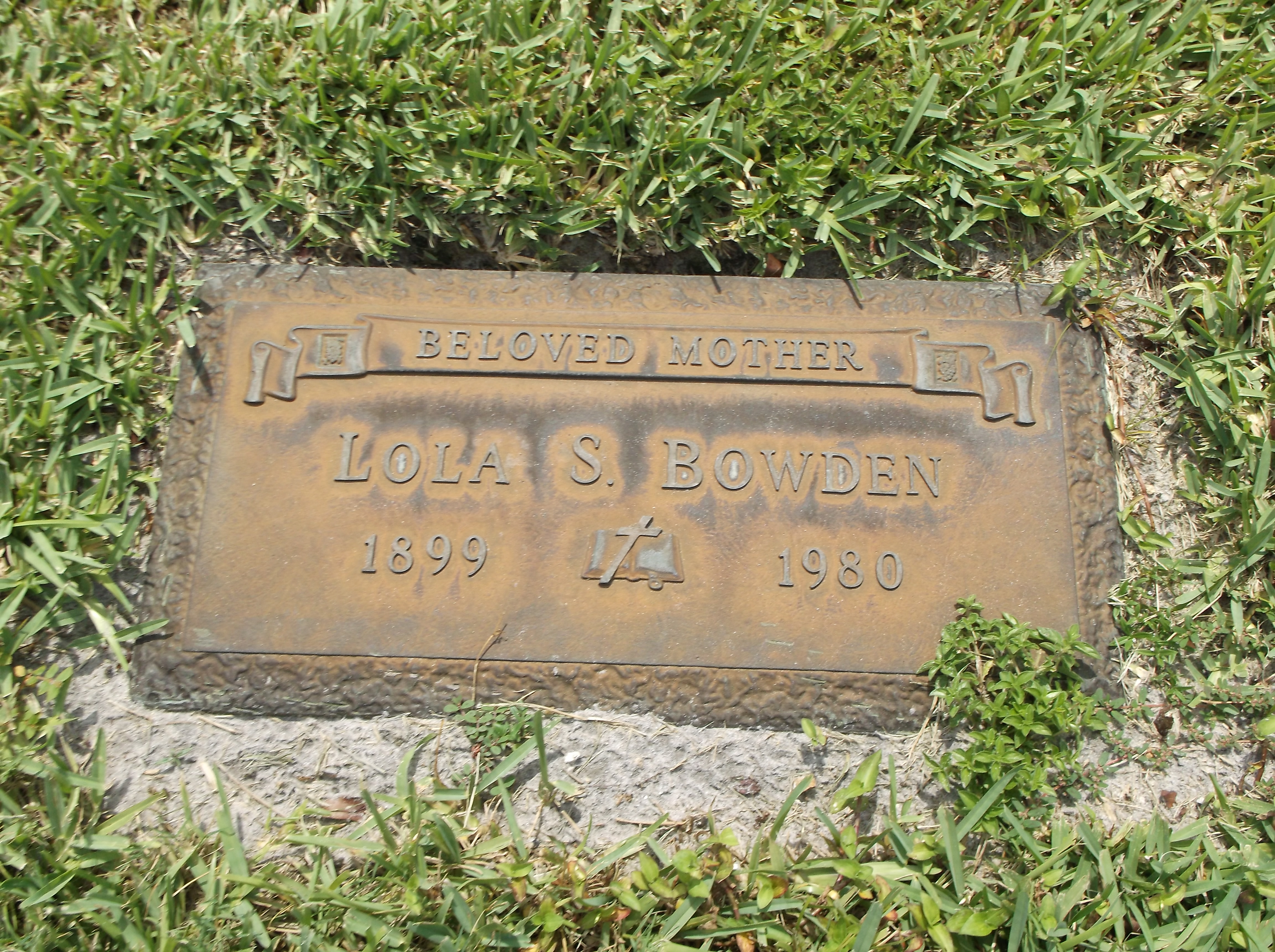Lola S Bowden