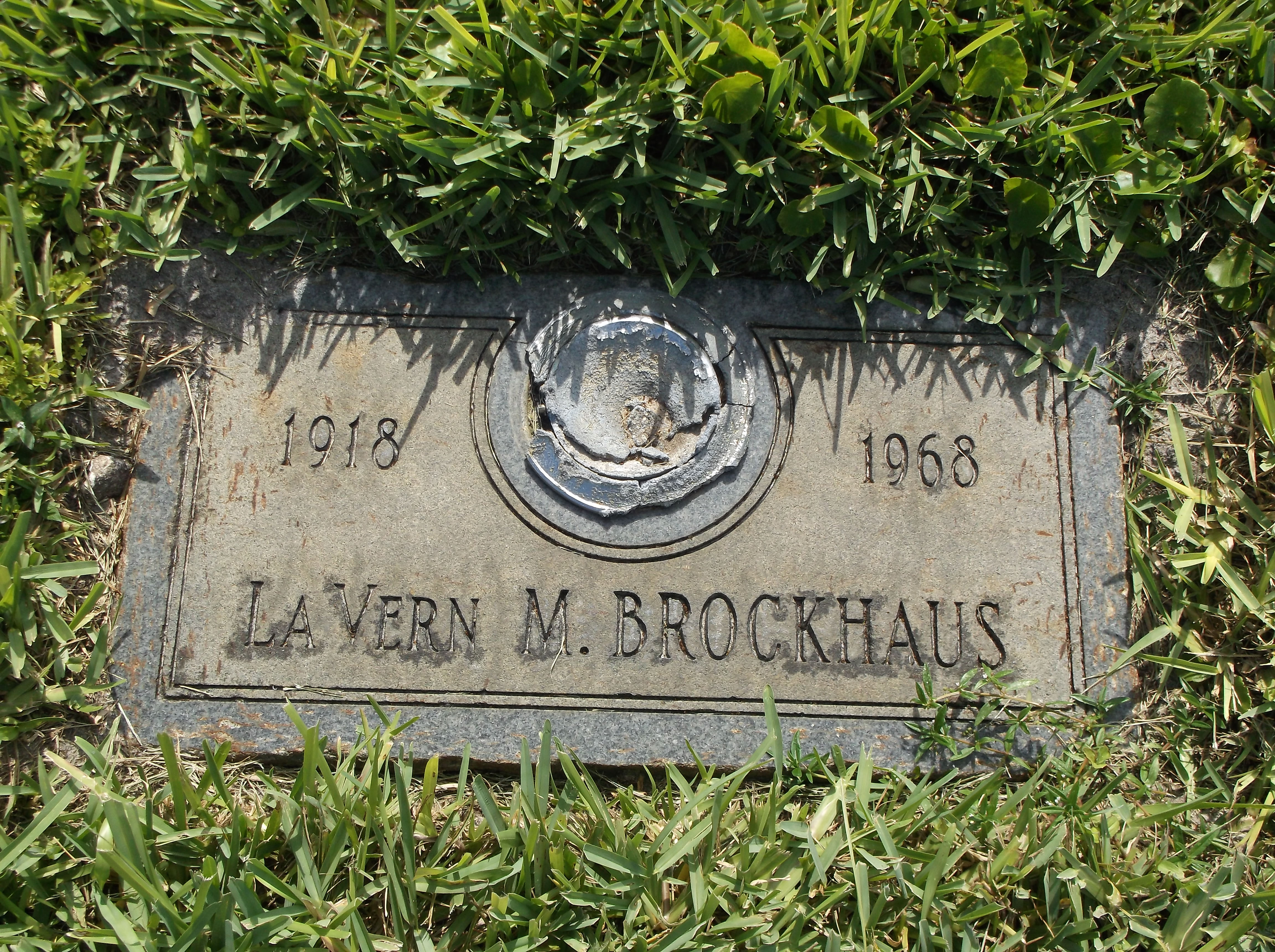 La Vern M Brockhaus