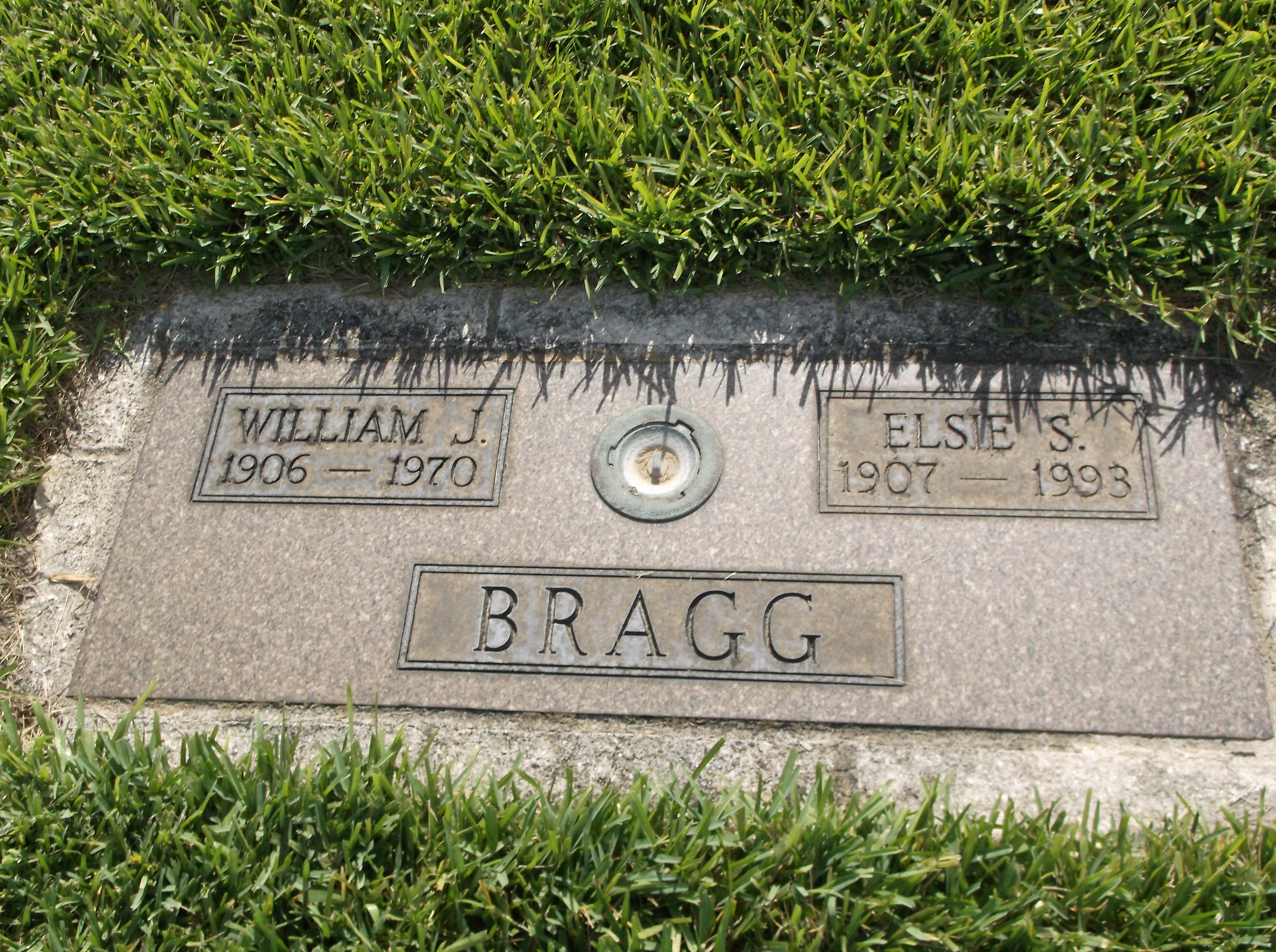William J Bragg