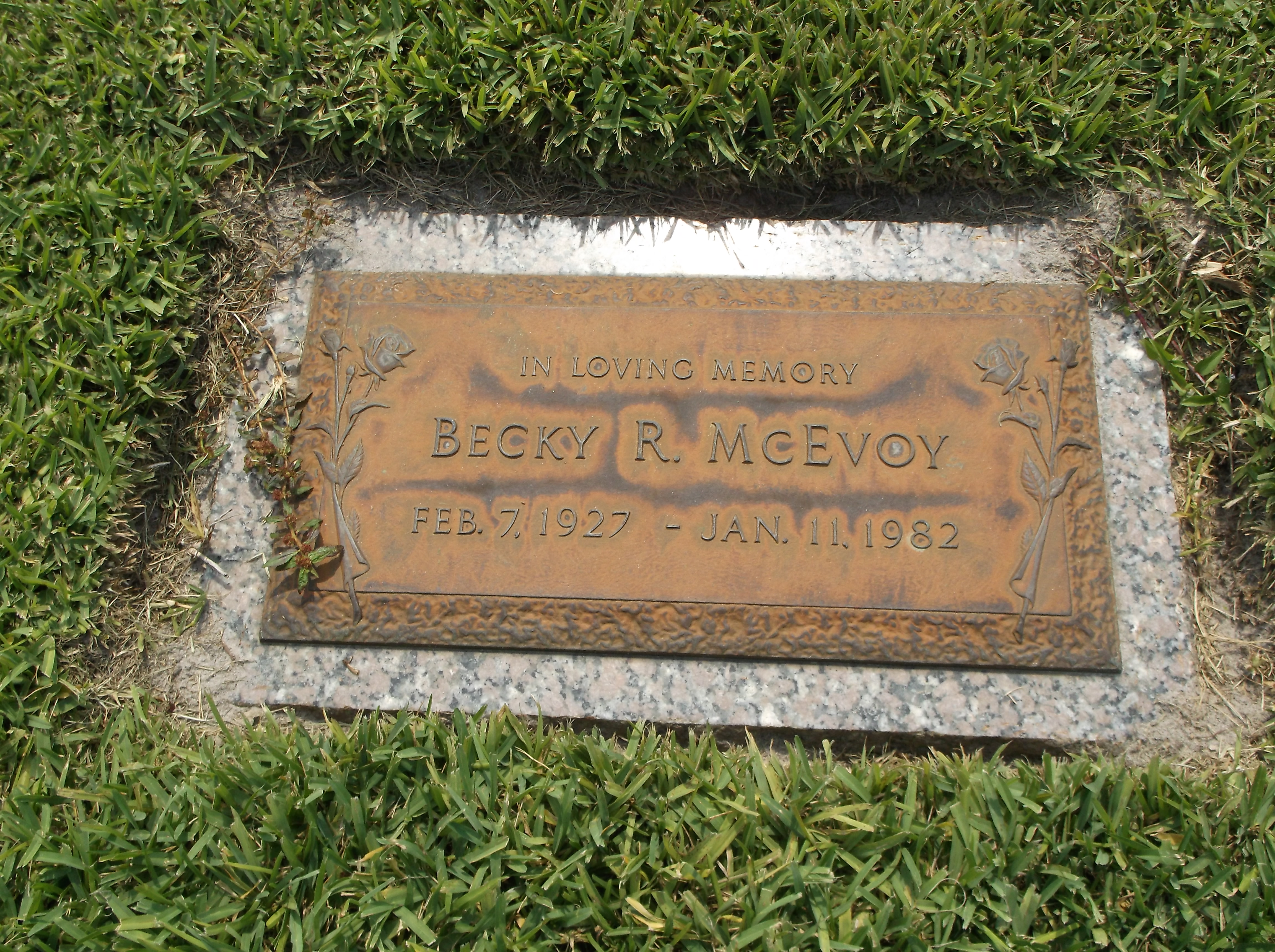 Becky R McEvoy