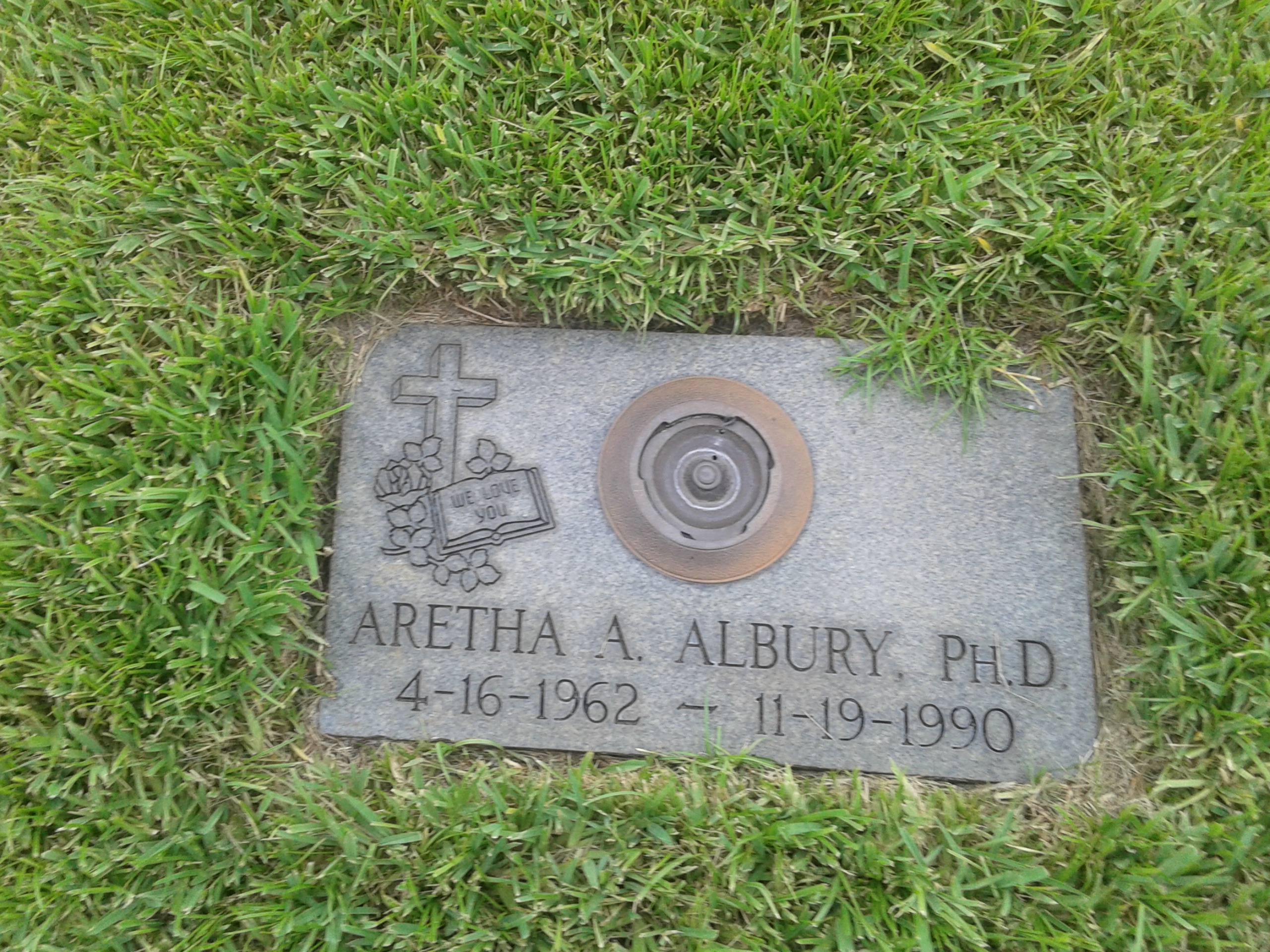 Aretha A Albury