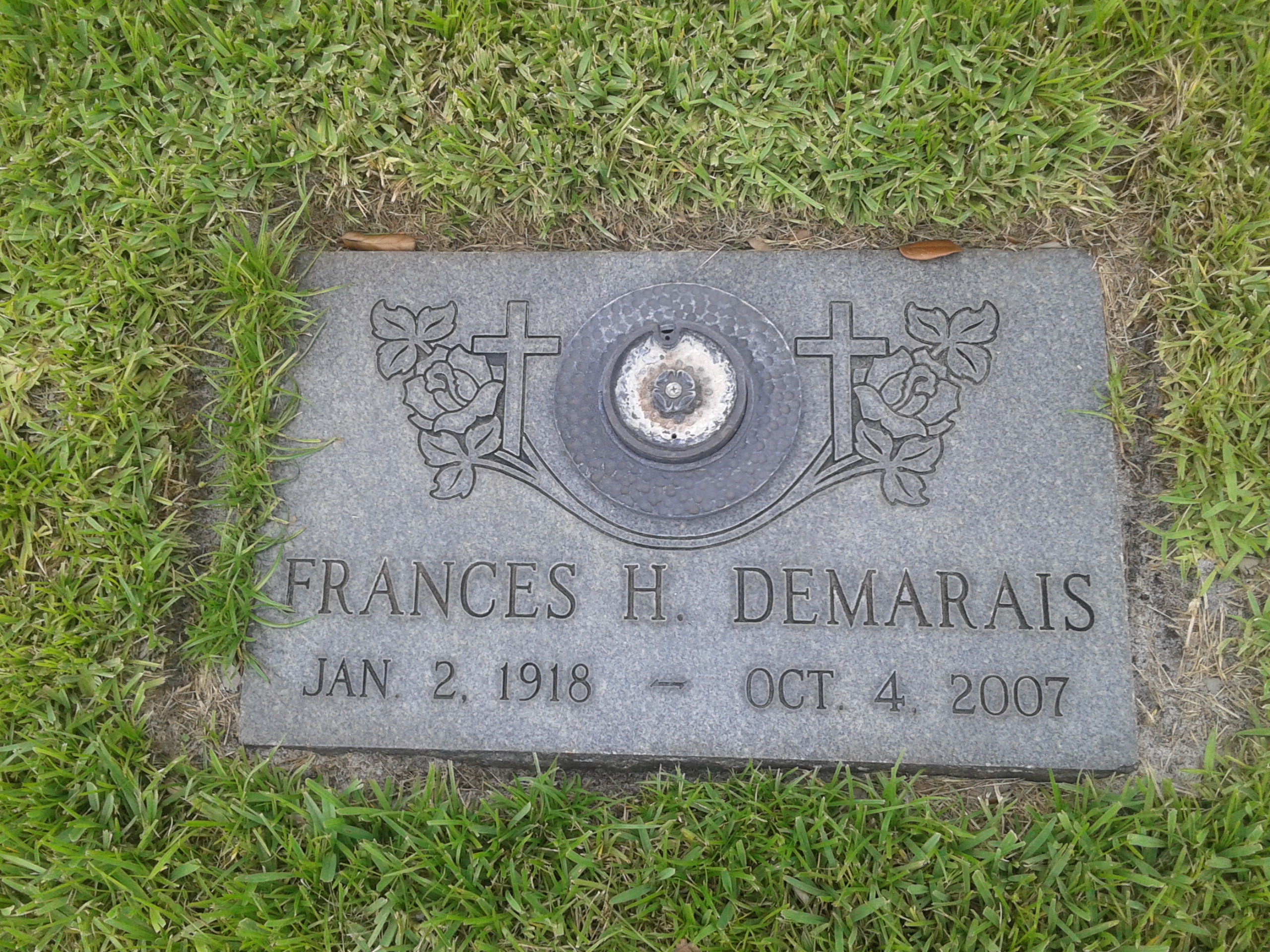 Frances H Demarais