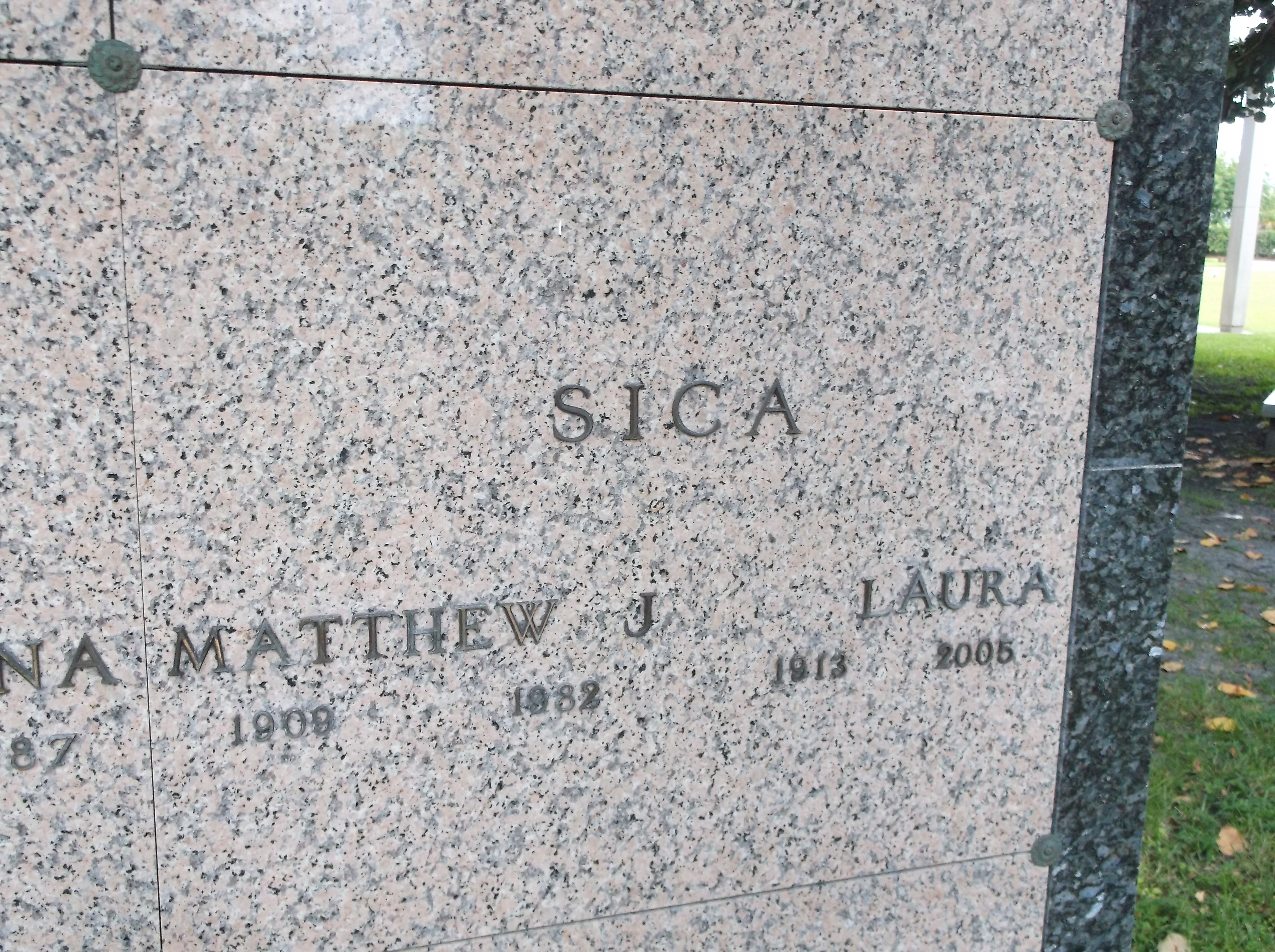 Matthew J Sica
