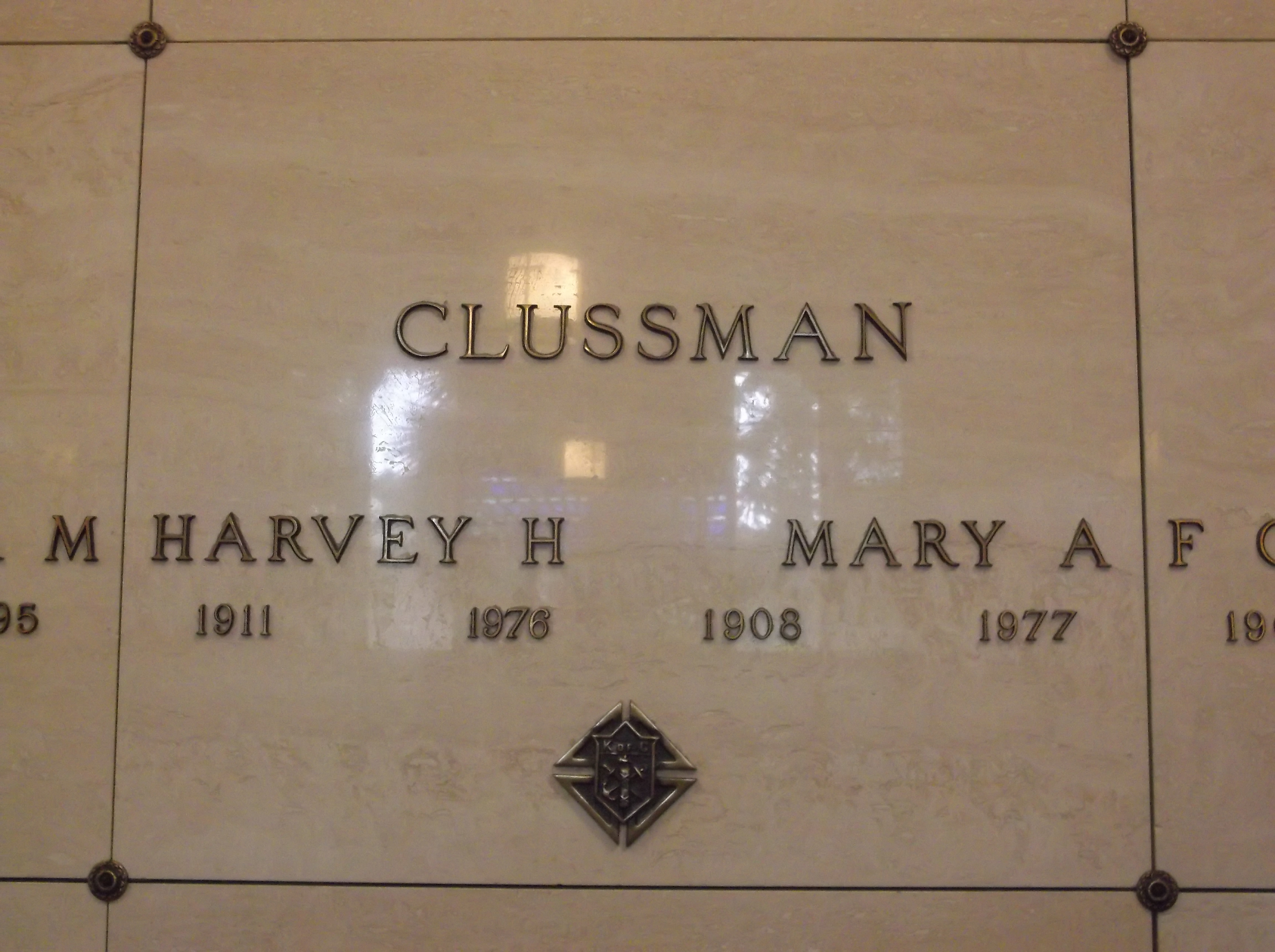Mary A Clussman
