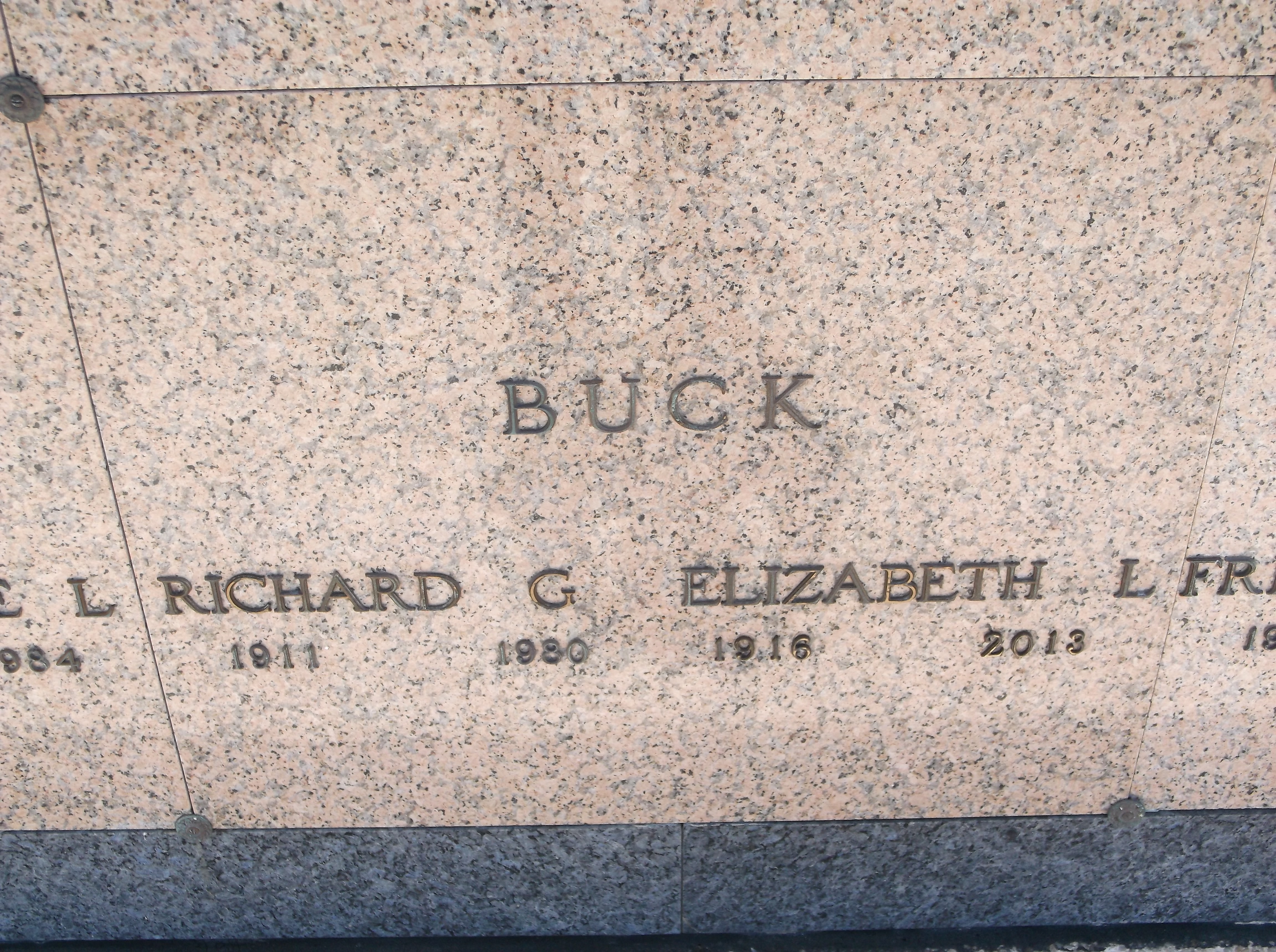 Elizabeth L Buck
