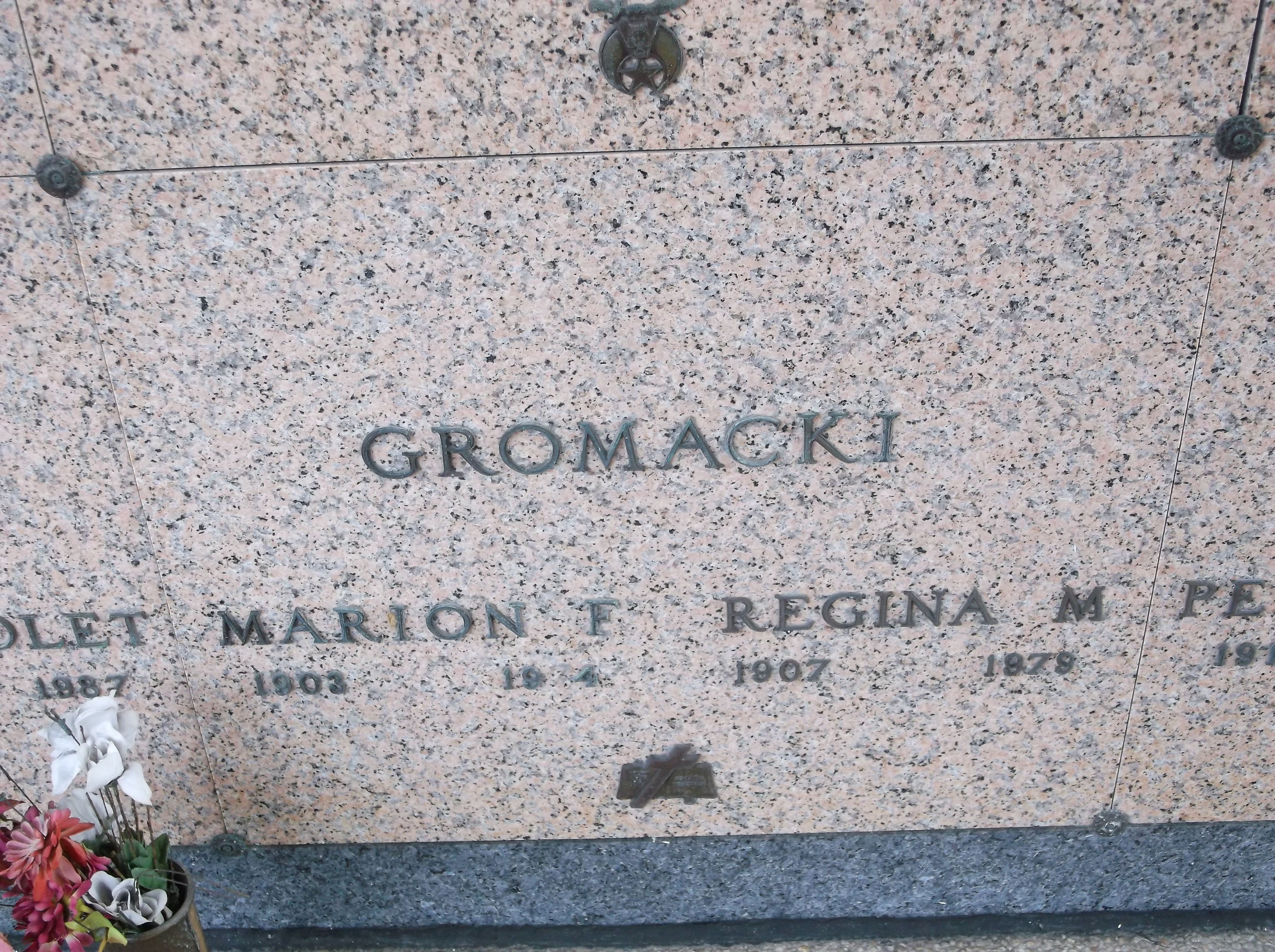 Regina M Gromacki