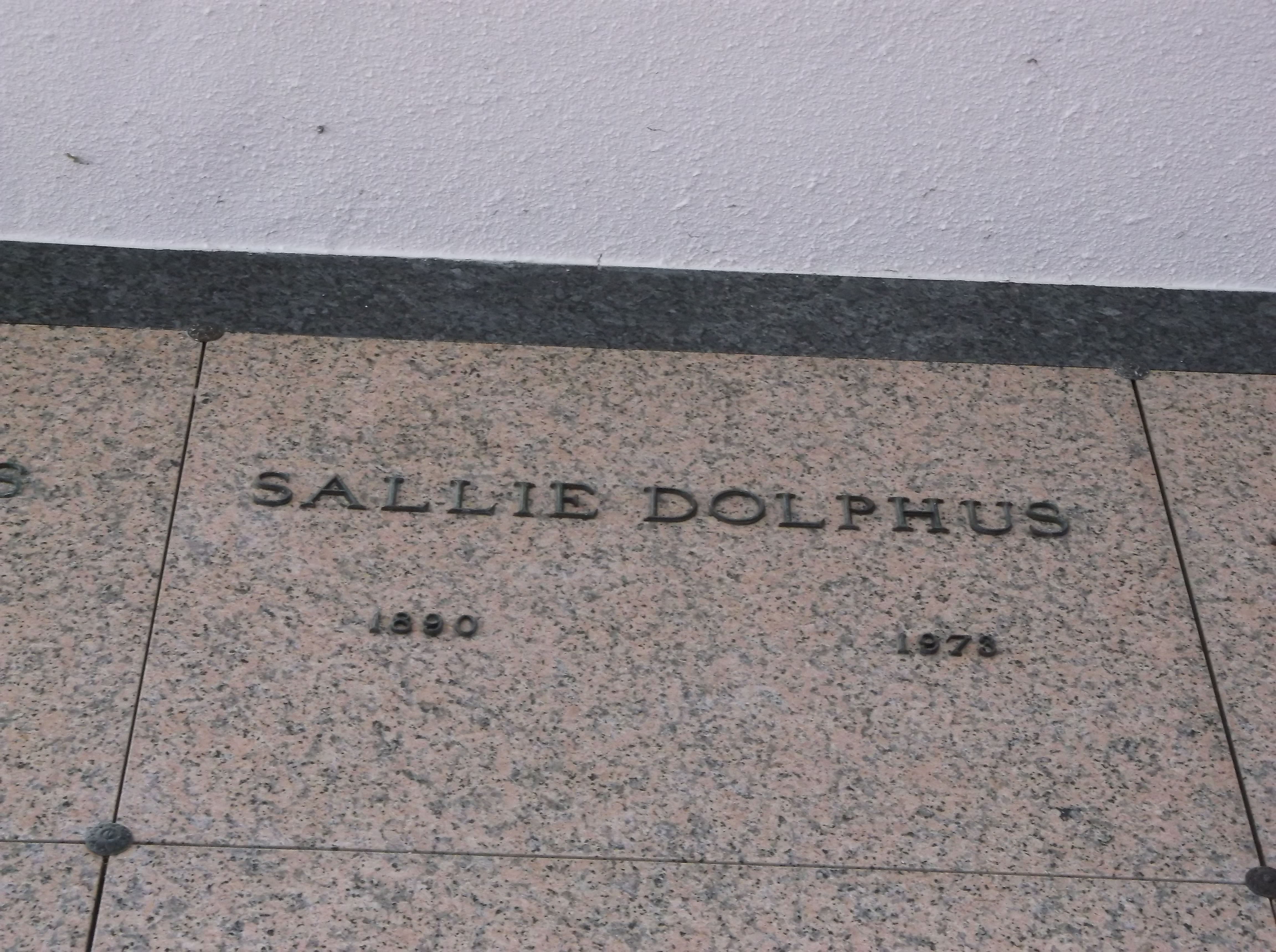 Sallie Dolphus