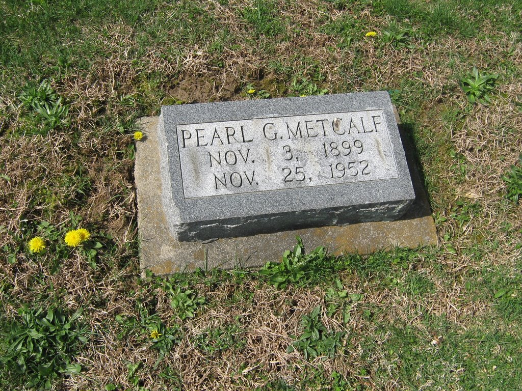 Pearl G Metcalf