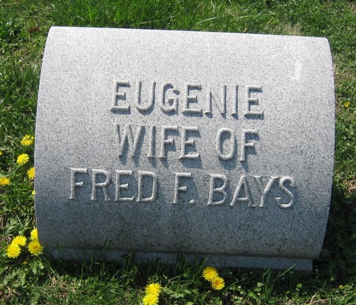 Eugene Bays