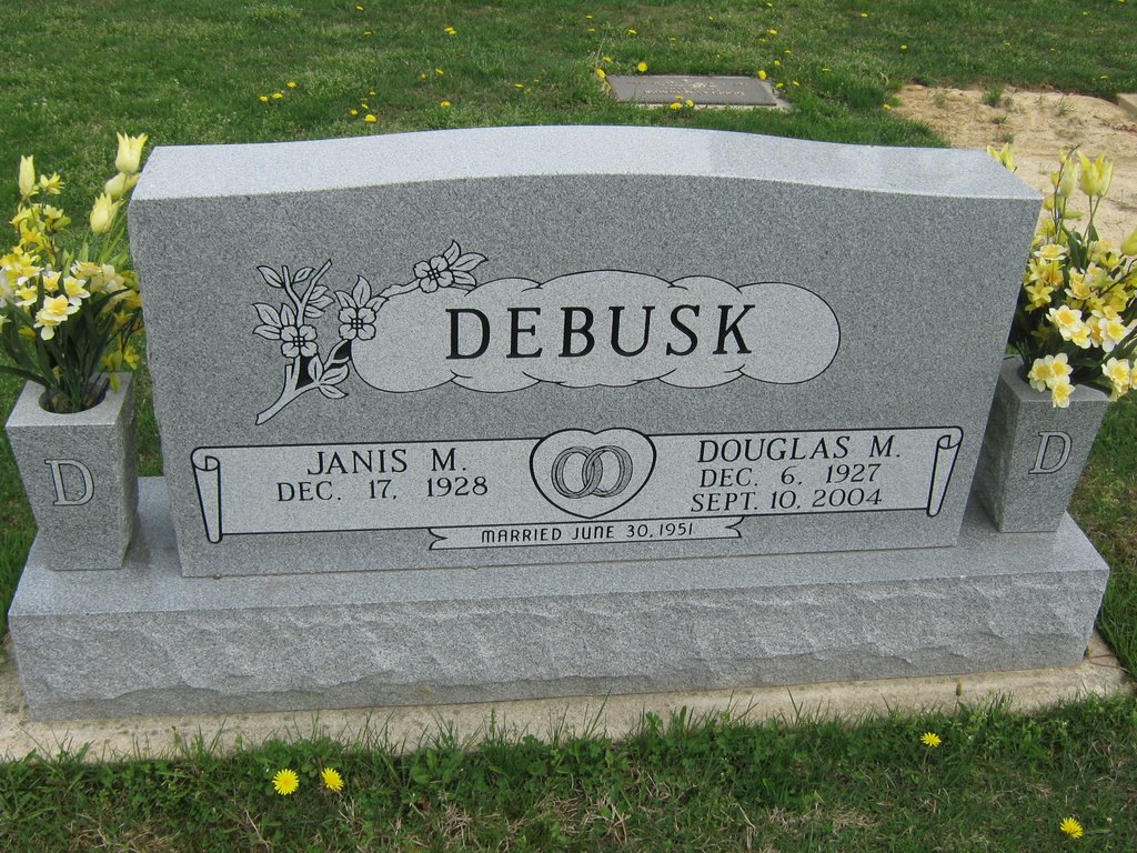Douglas M Debusk