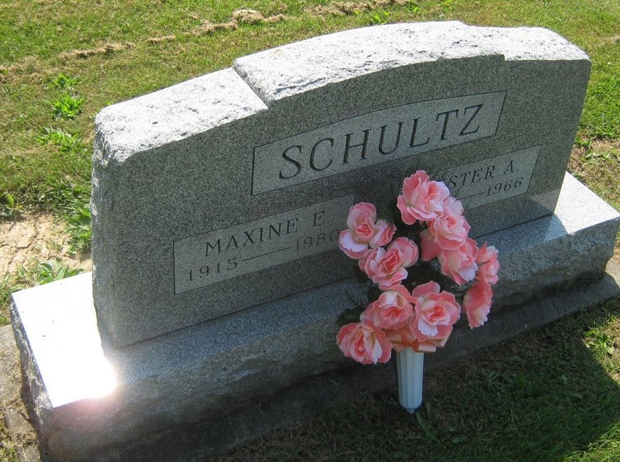 Maxine E Schultz
