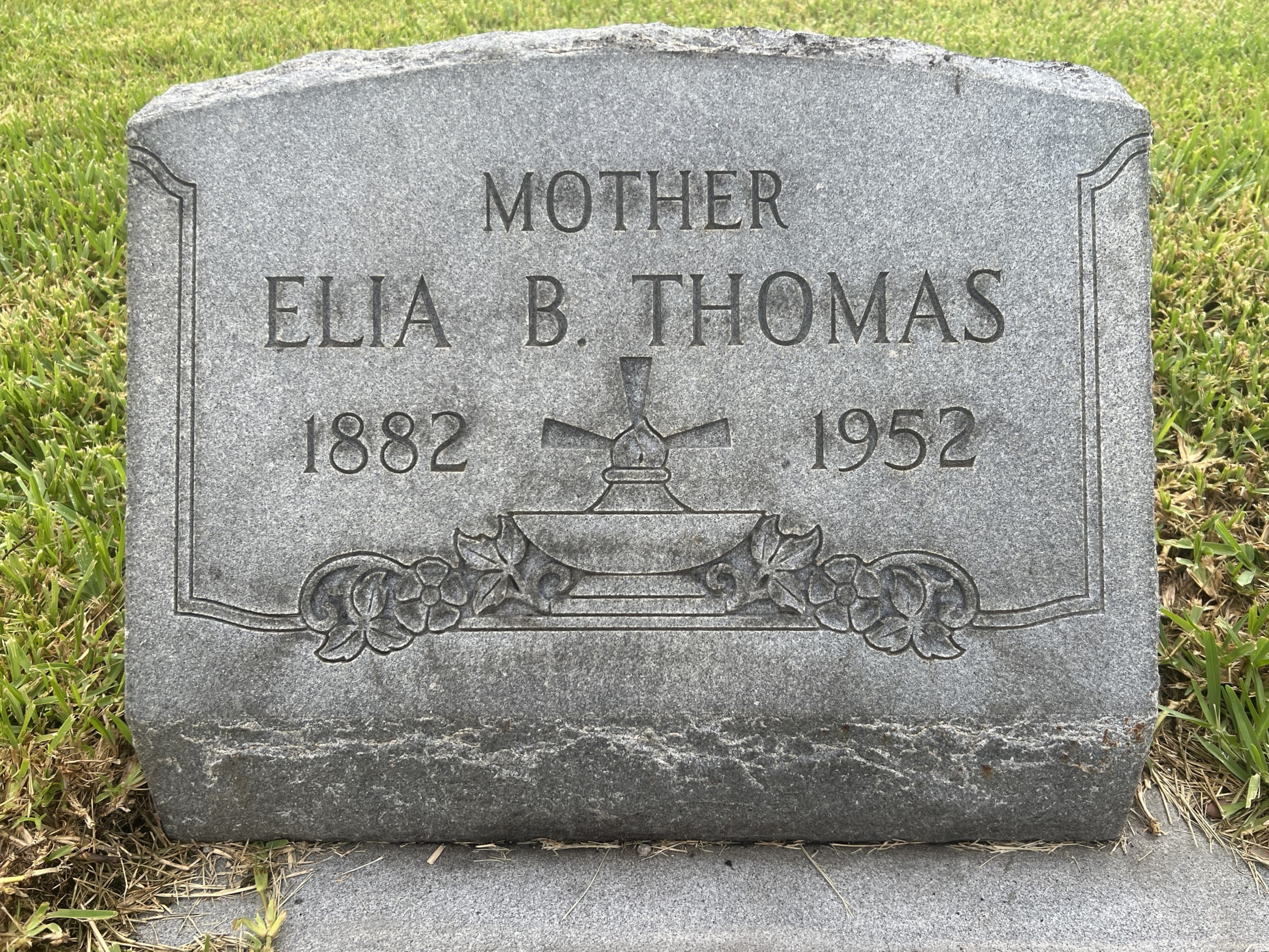 Elia B Thomas