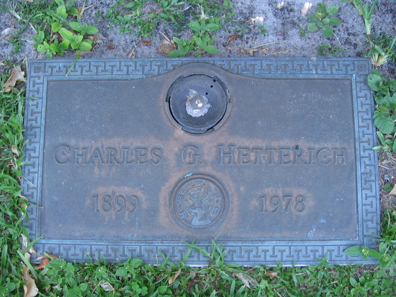 Charles G Hetterich
