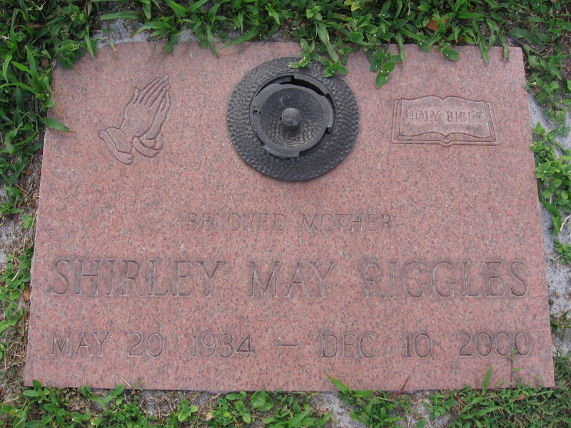 Shirley May Riggles