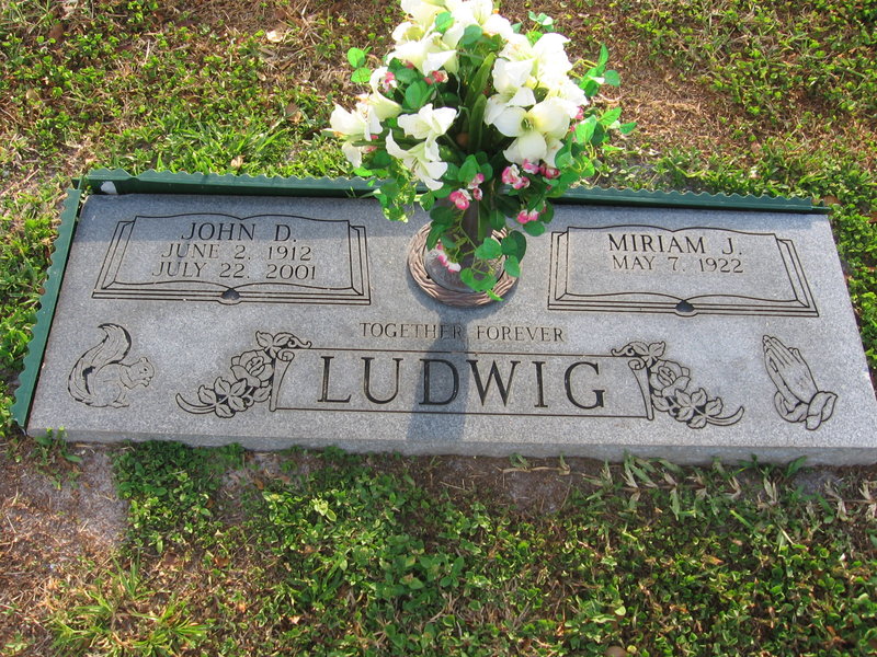 Miriam J Ludwig