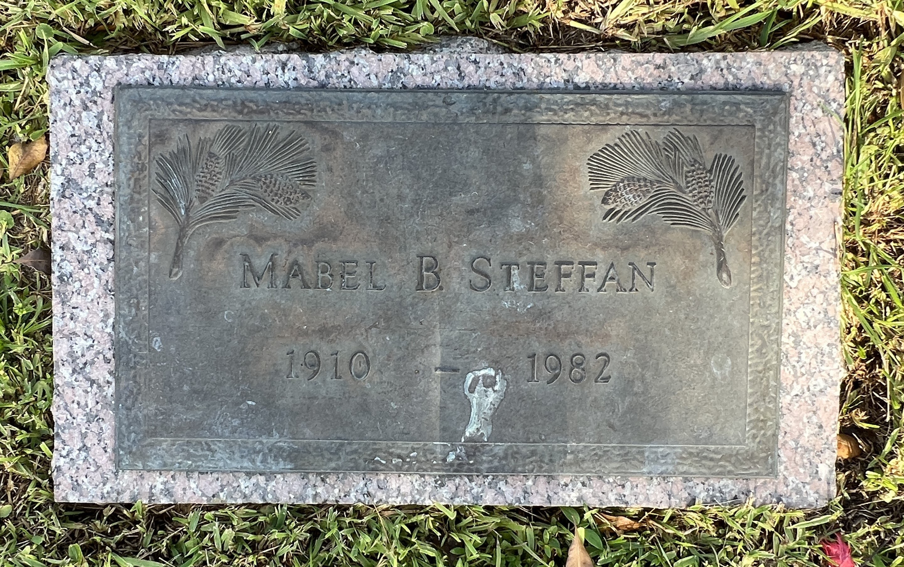 Mabel B Steffan