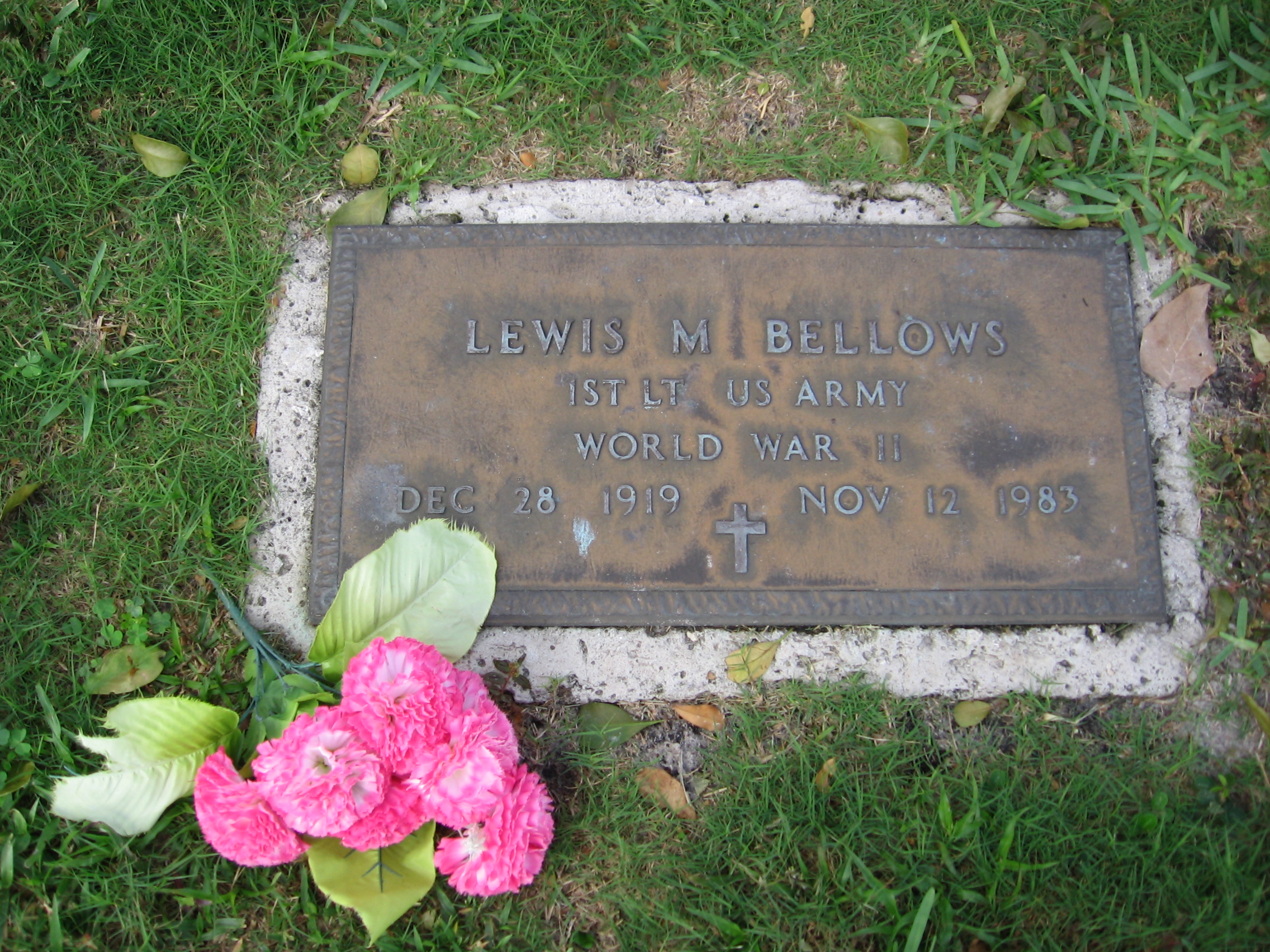 Lieut Lewis M Bellows