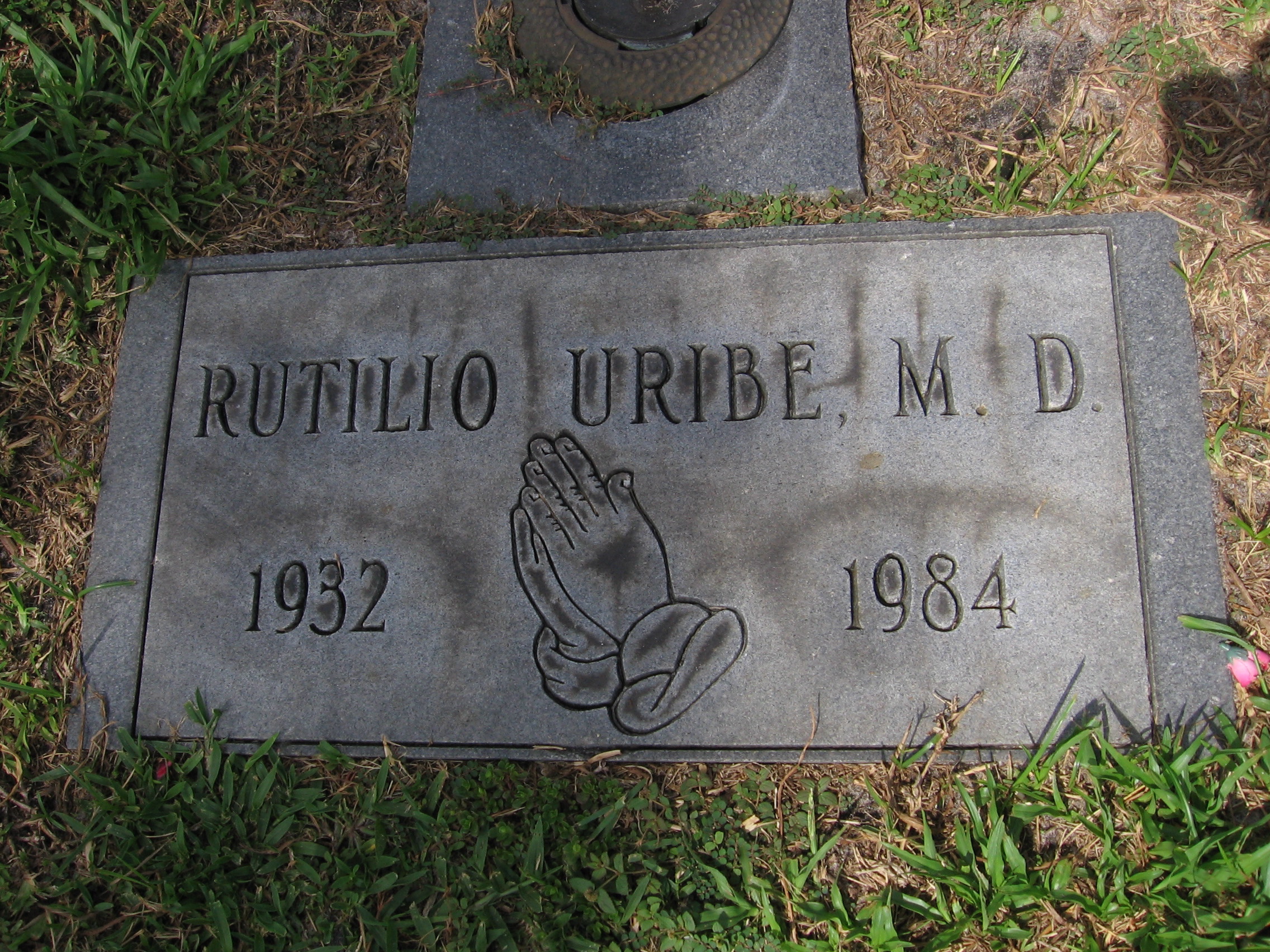 Dr Rutilio Uribe