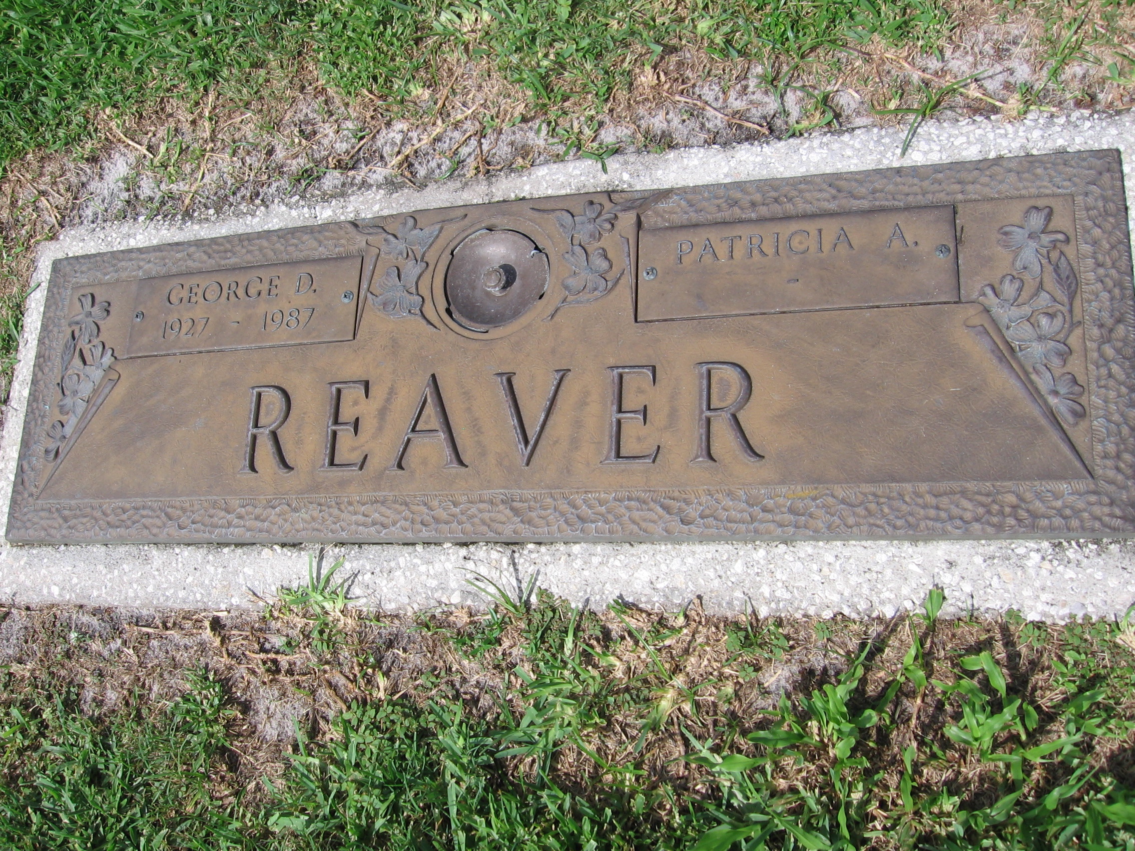 George D Reaver