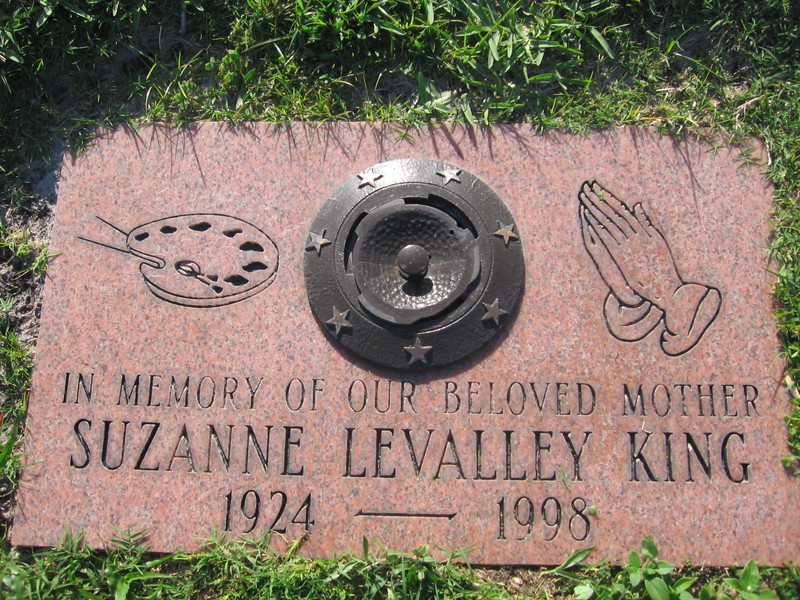 Suzanne Levalley King