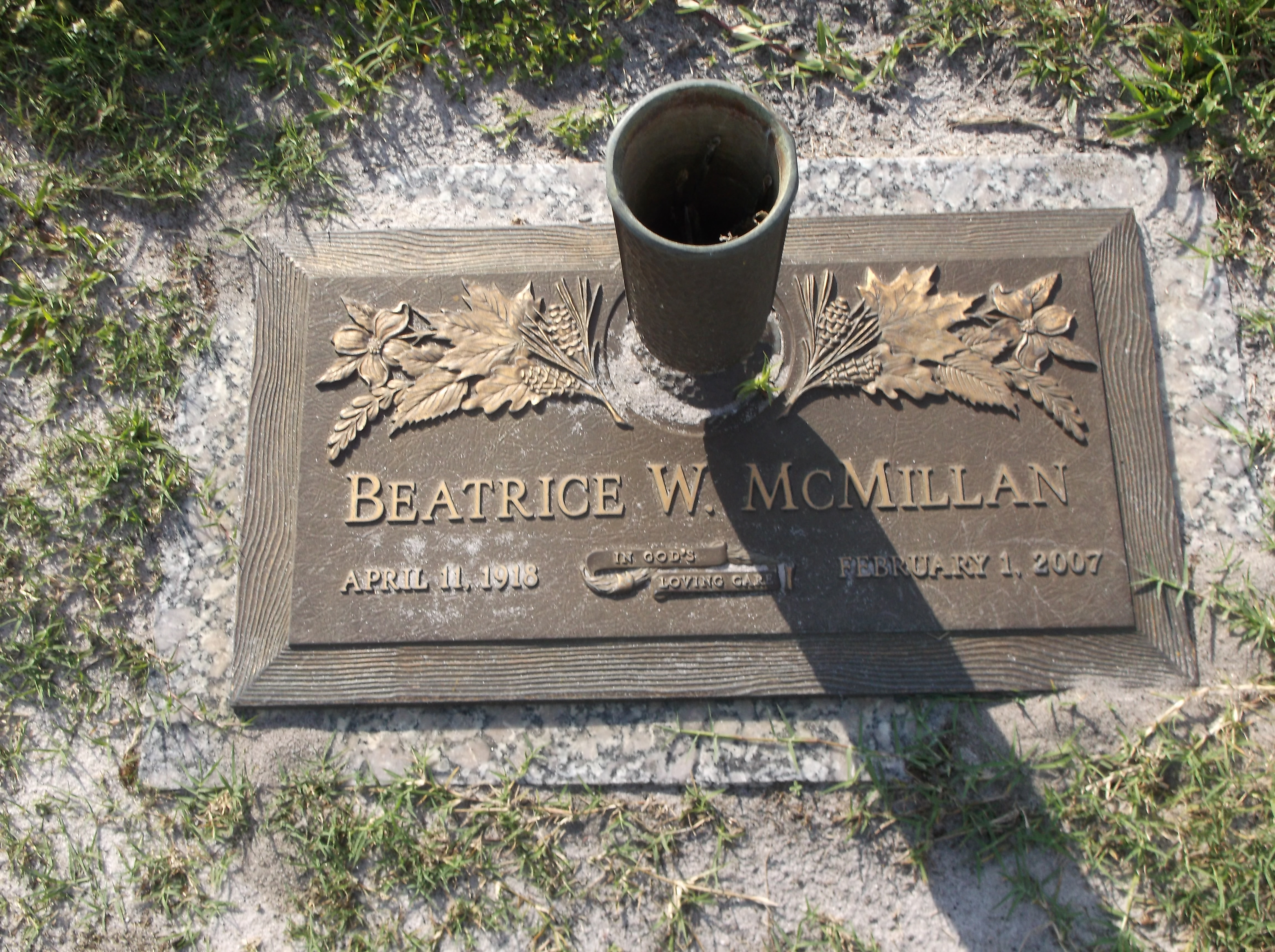 Beatrice W McMillan