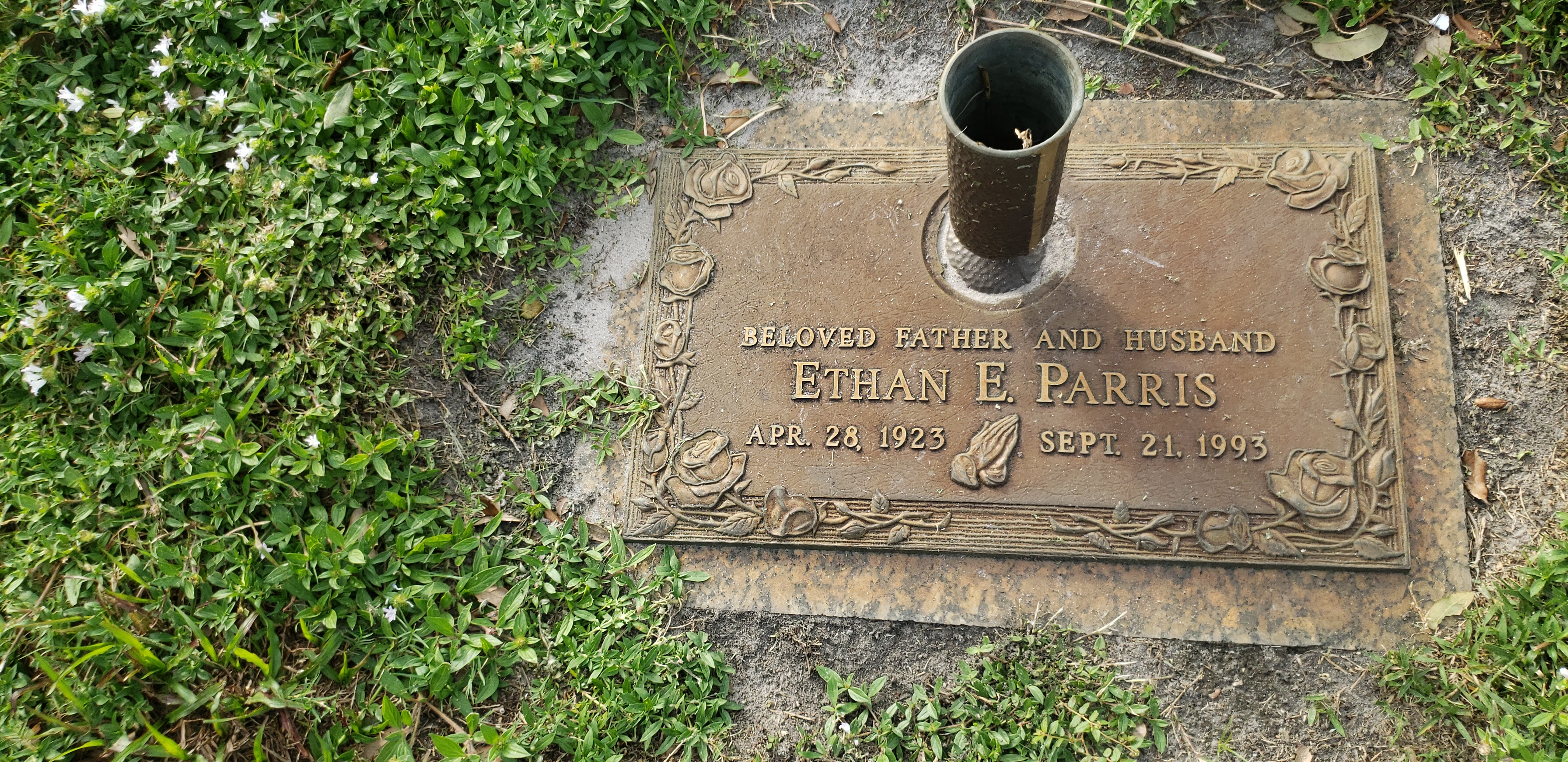 Ethan E Parris