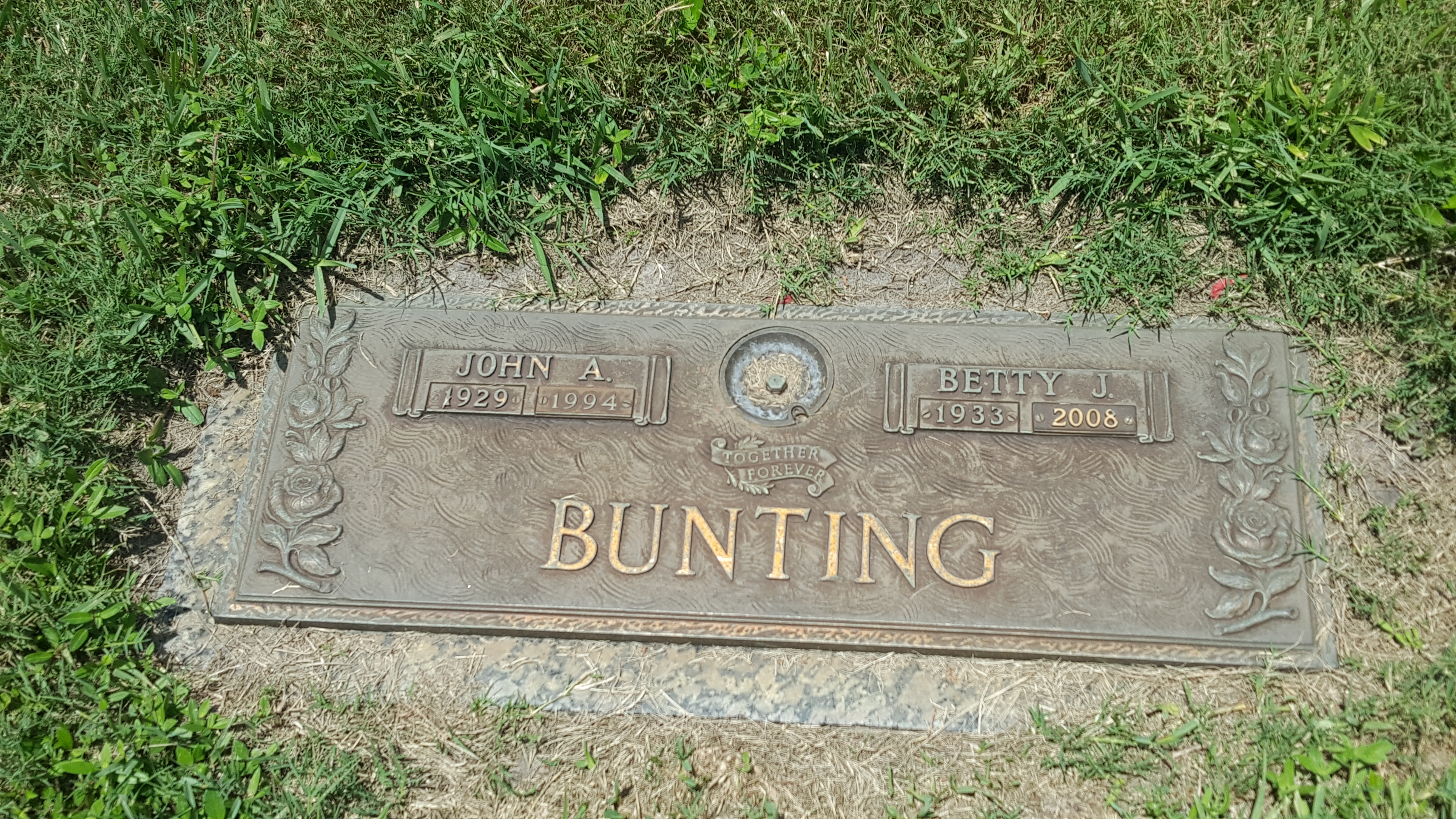 Betty J Bunting