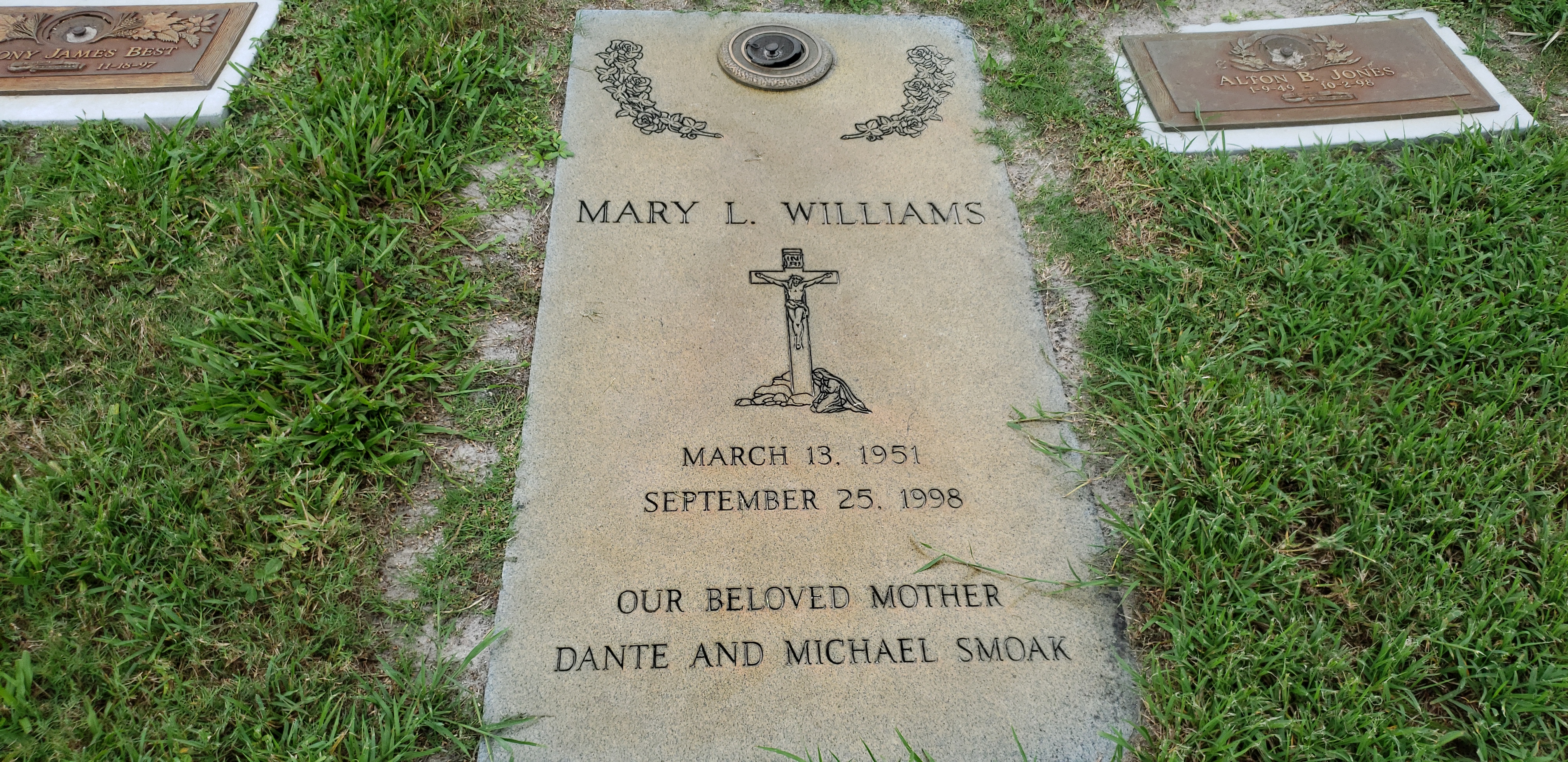 Mary L Williams