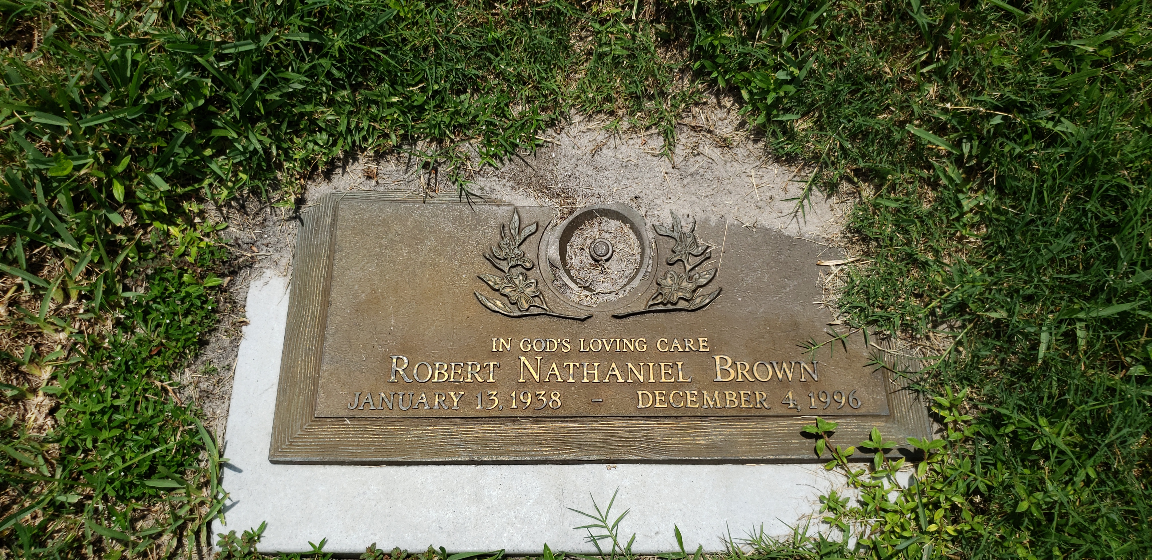 Robert Nathaniel Brown