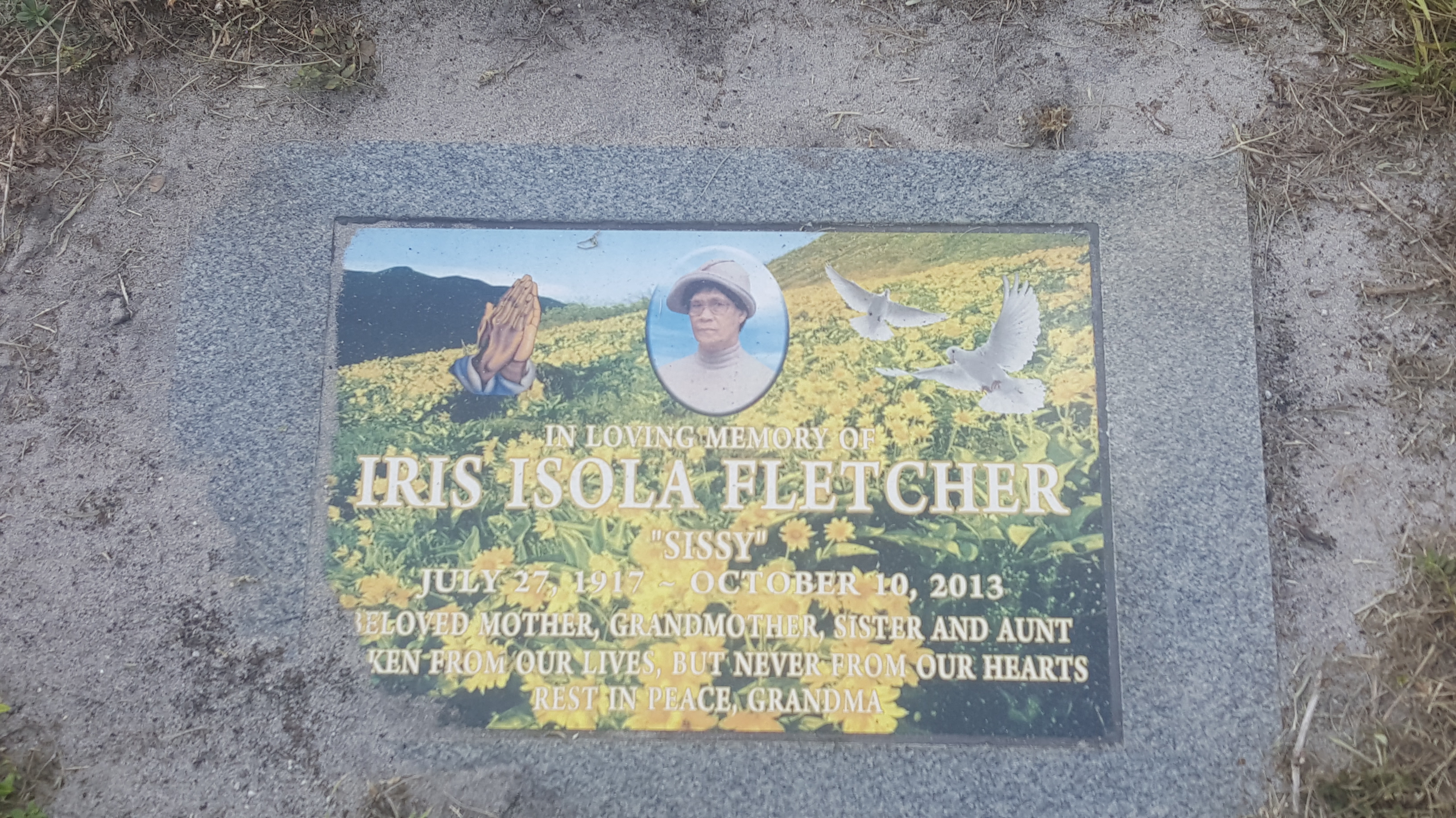 Iris Isola Fletcher