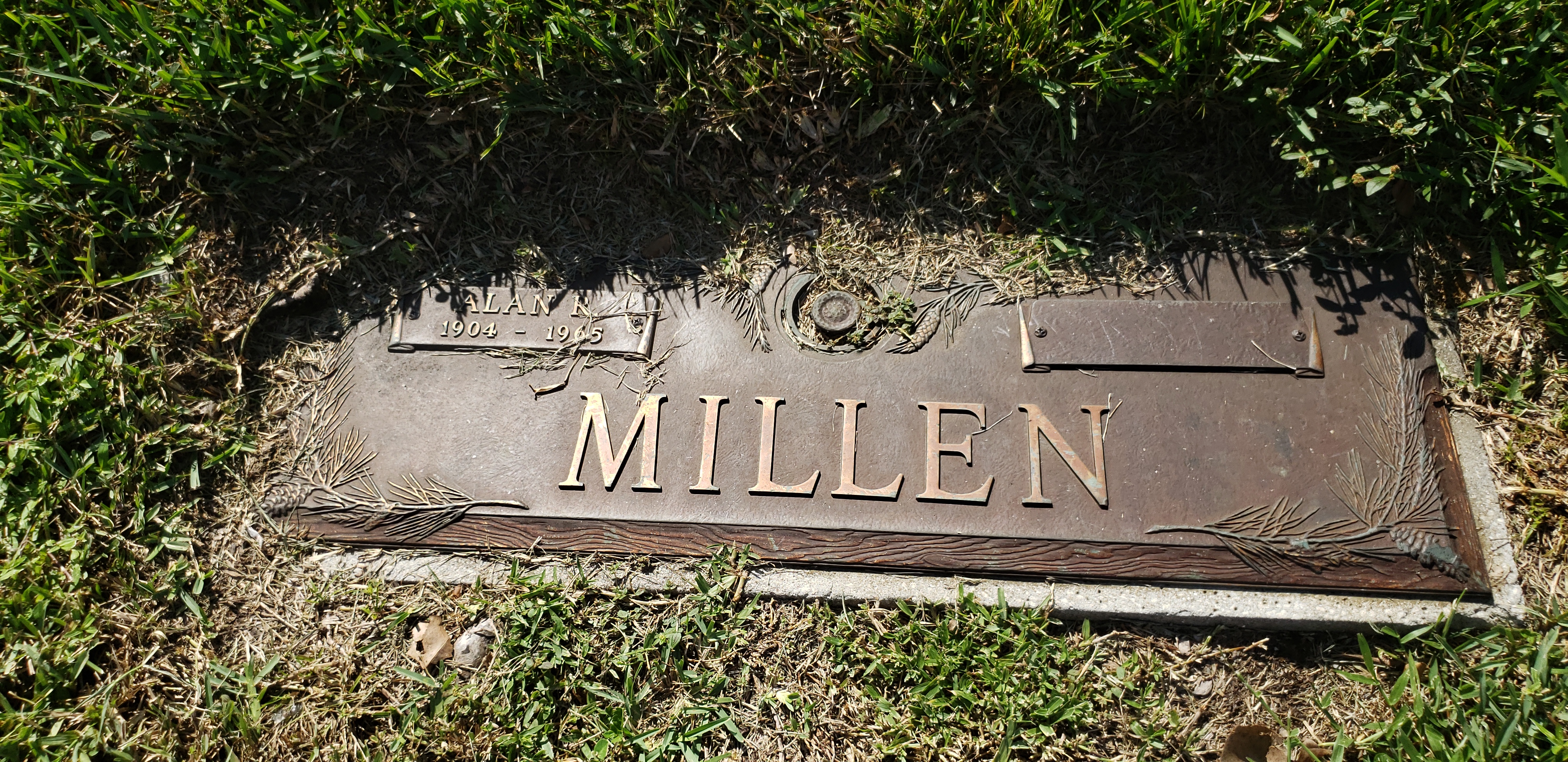 Alan R Millen