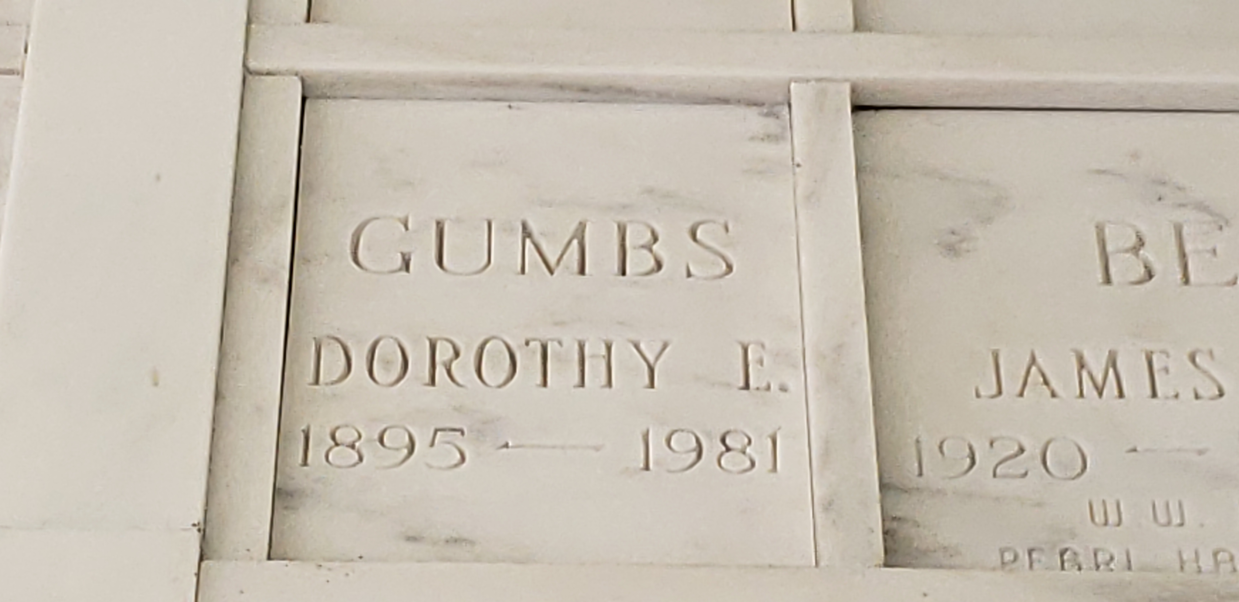 Dorothy E Gumbs