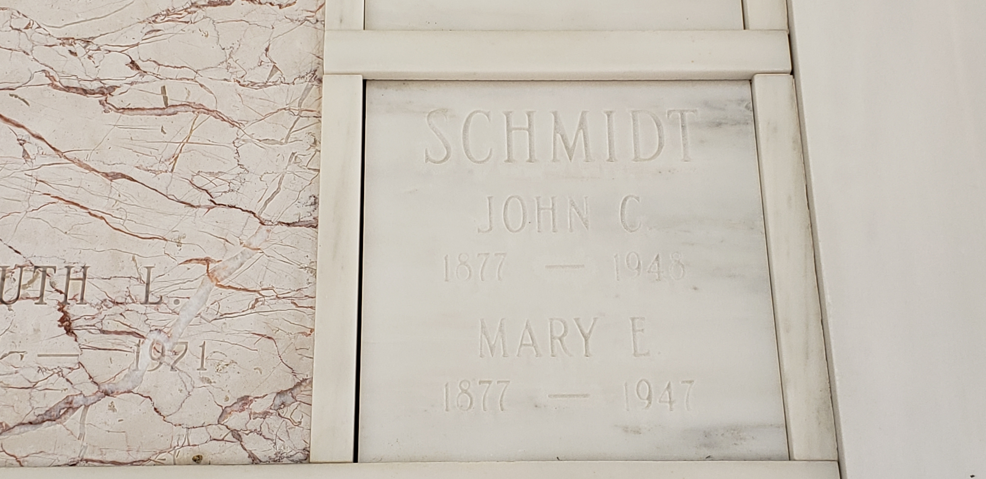 Mary E Schmidt