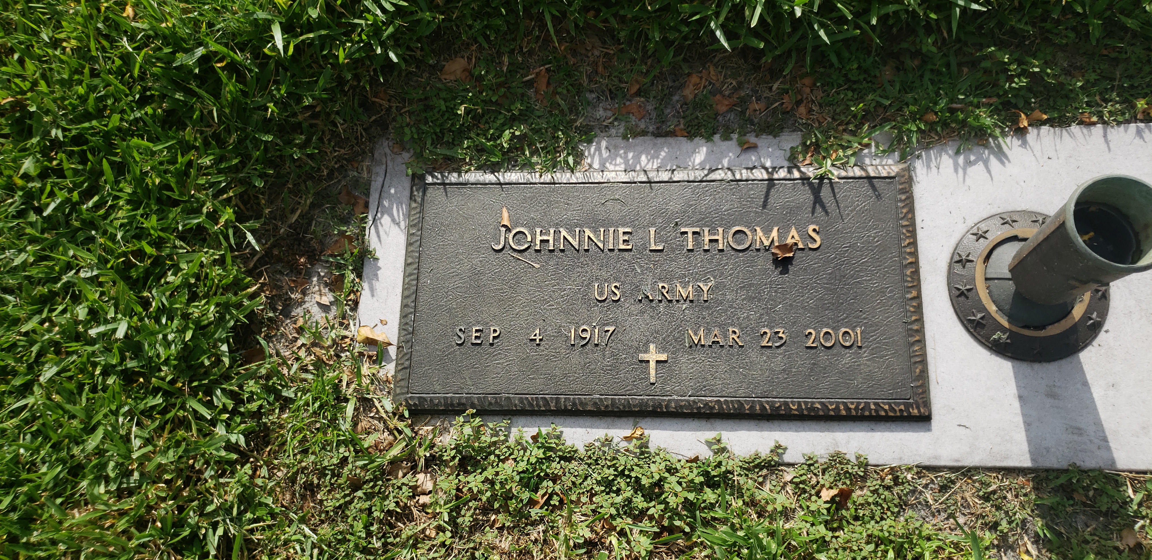 Johnnie L Thomas