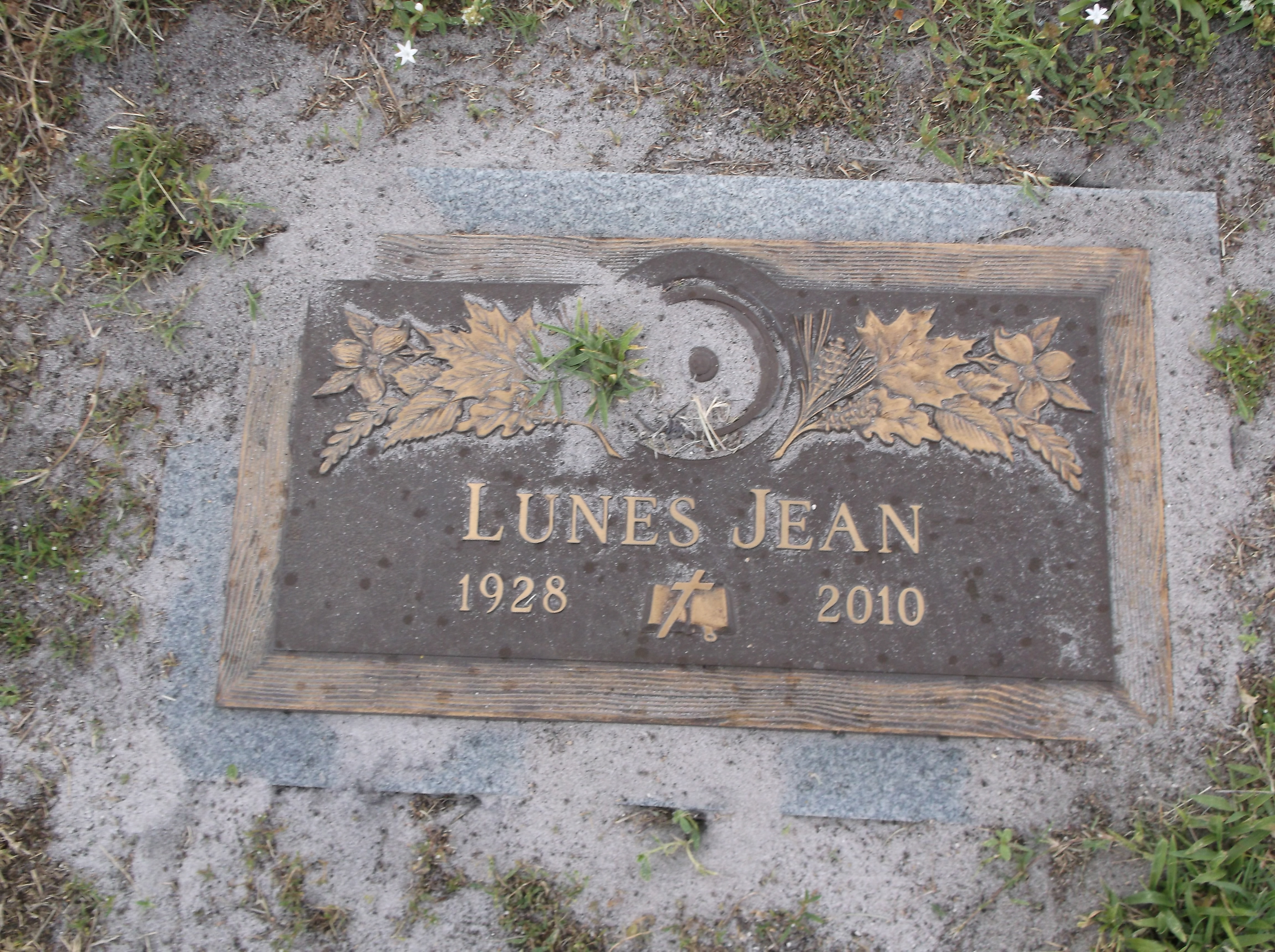 Lunes Jean