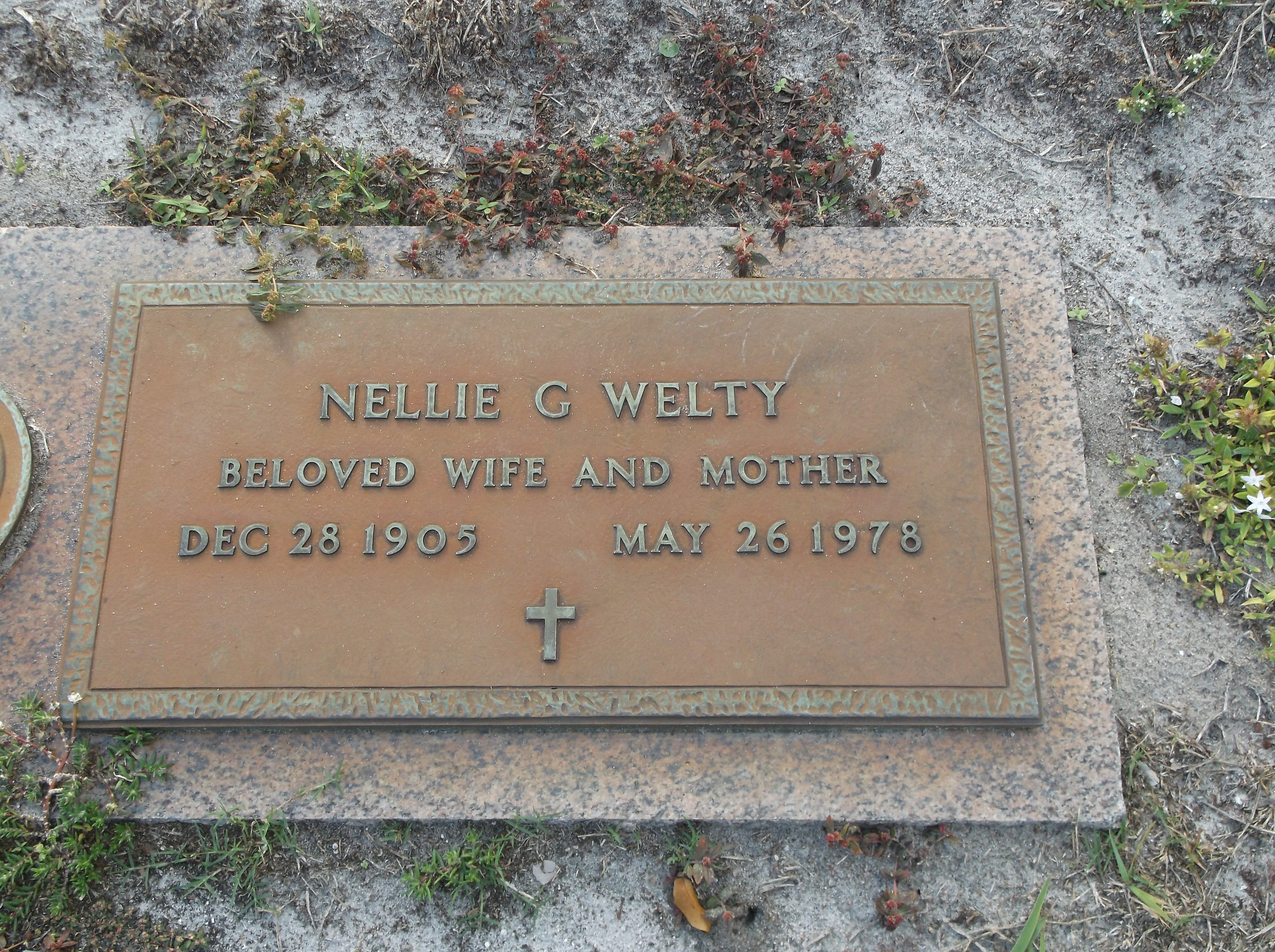 Nellie G Welty