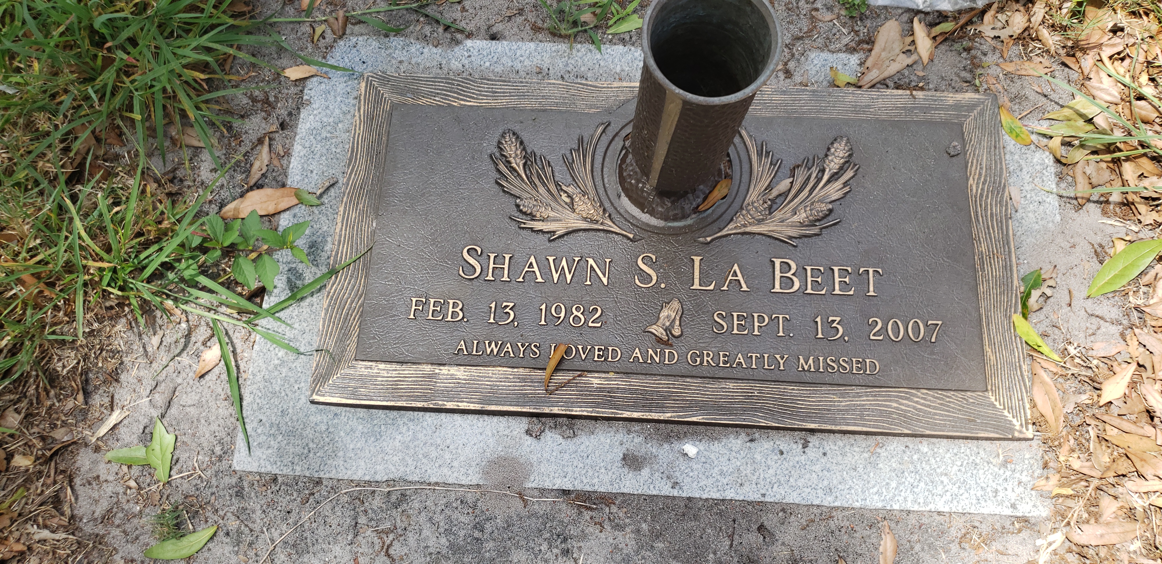 Shawn S La Beet