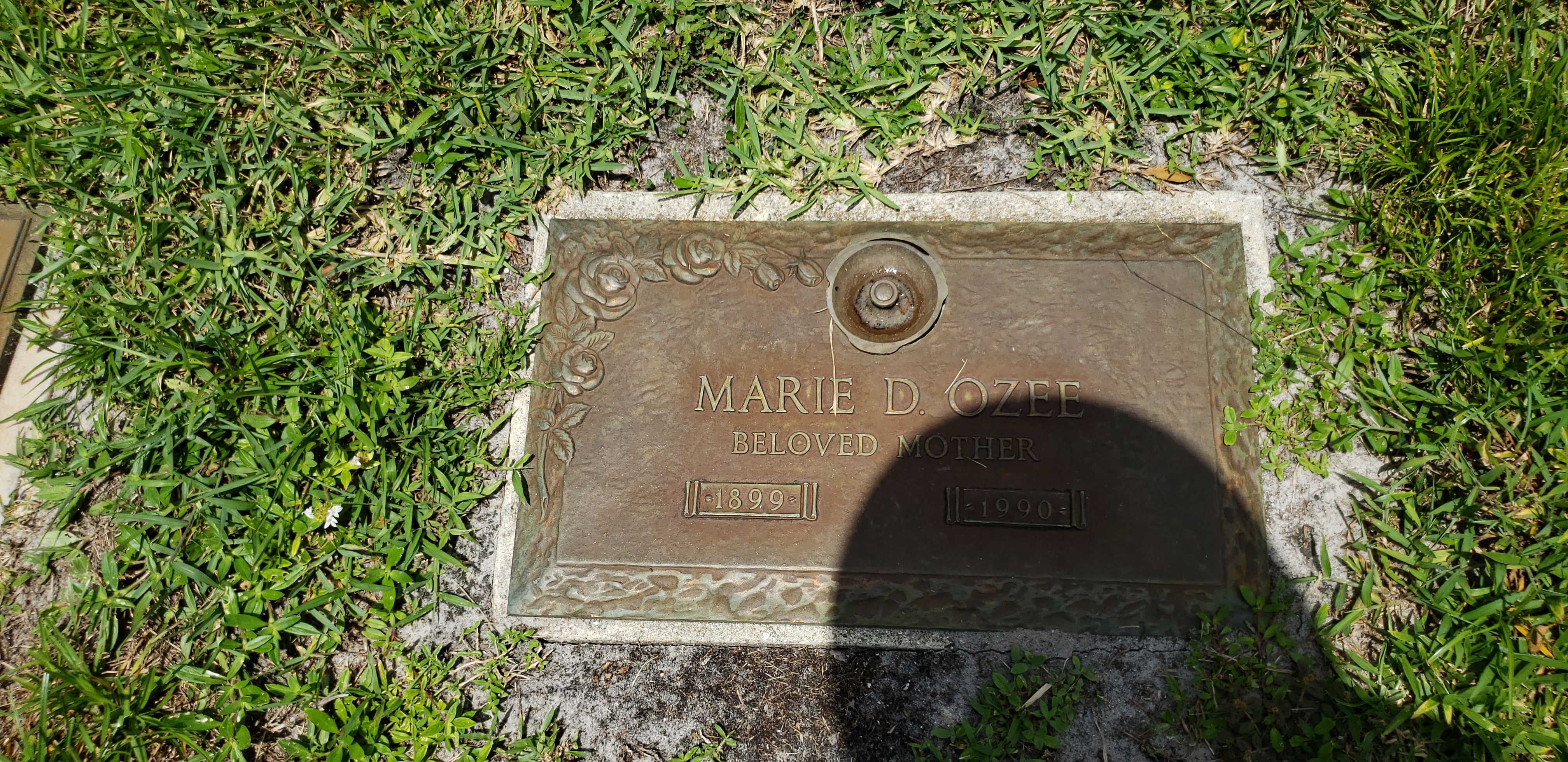 Marie D Ozee